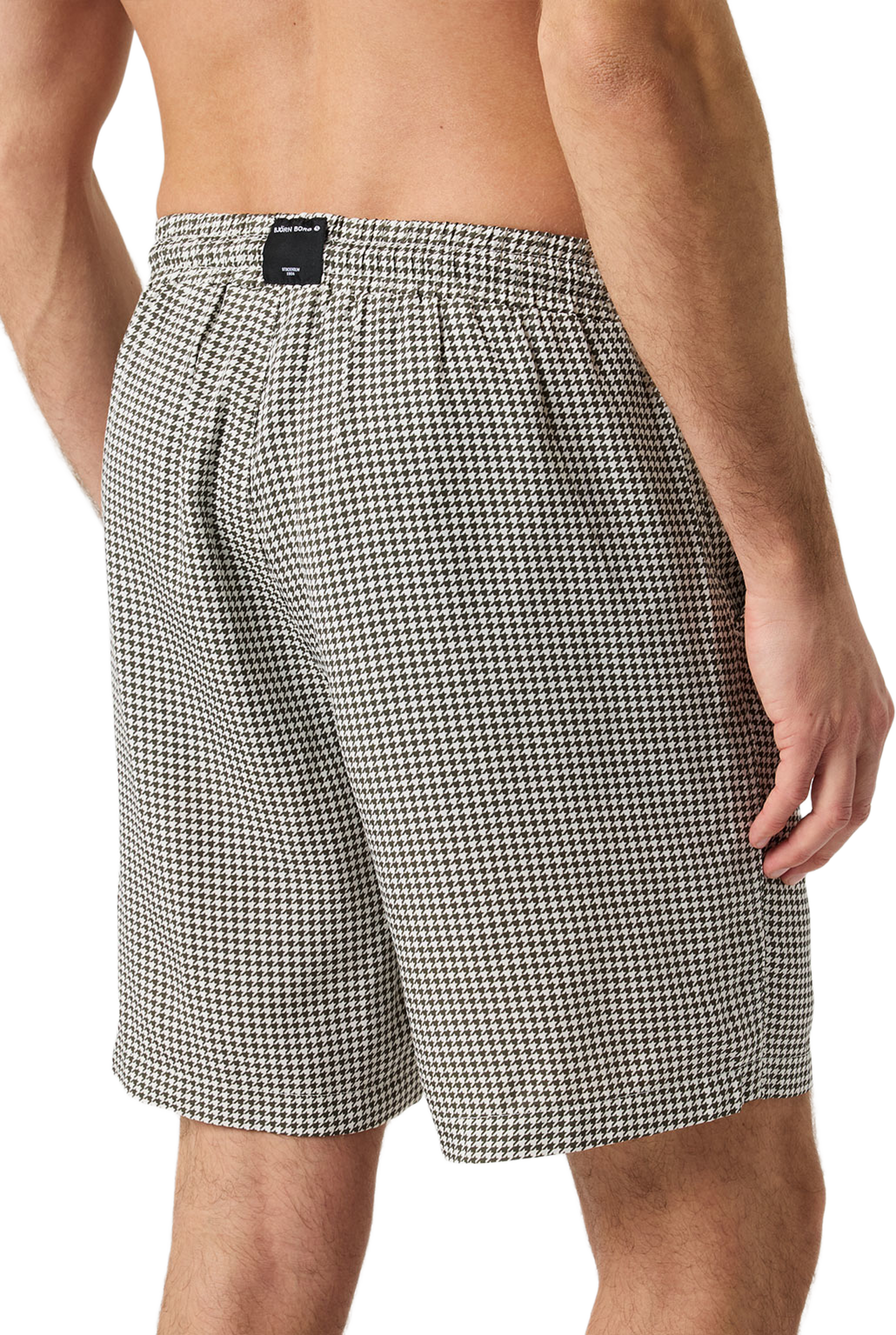 Borg Lyocell Resort Shorts, från Björn Borg, i färgen Bb Houndstooth 3. Klicka för att öppna bilden i stort format