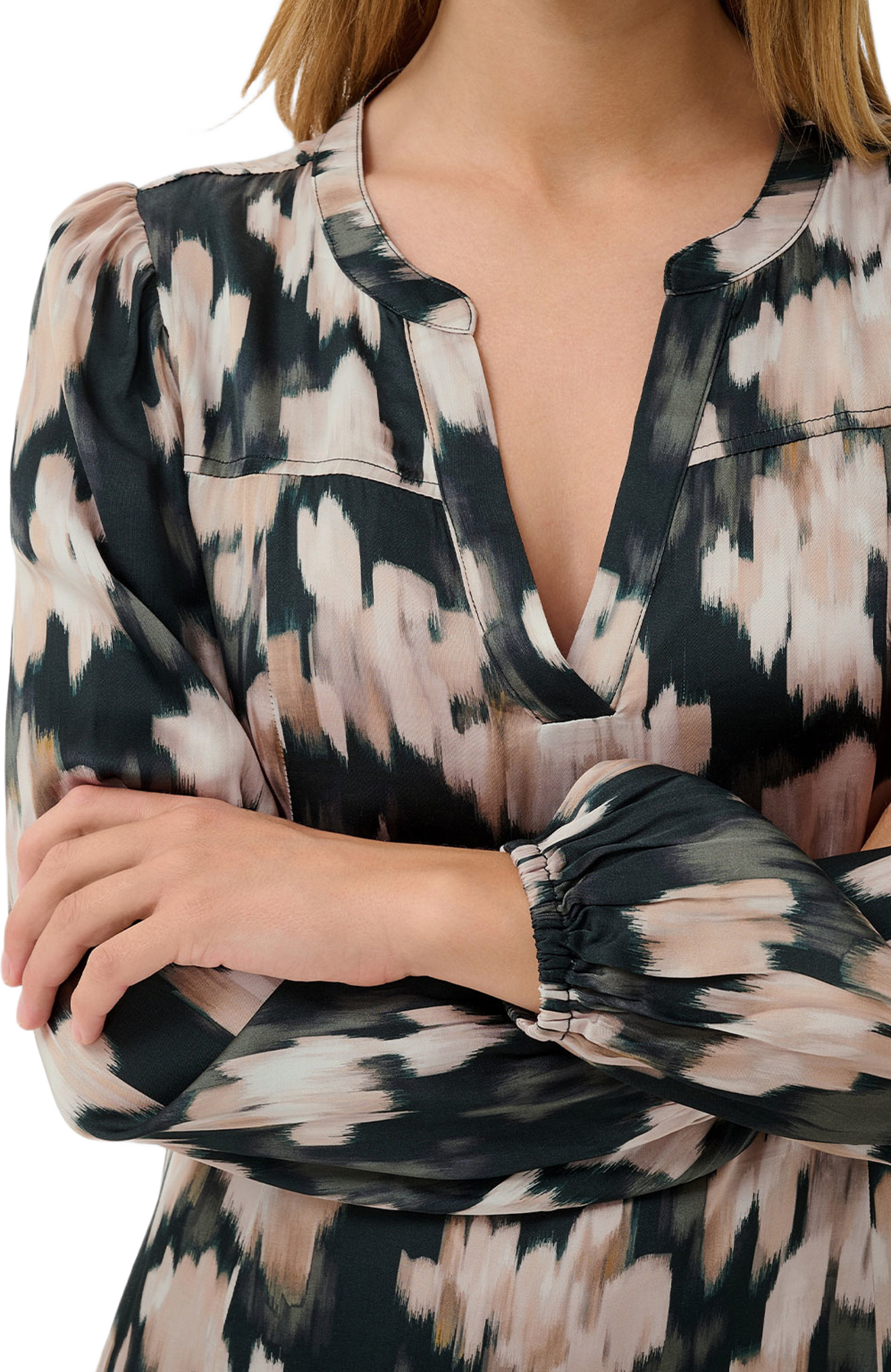 BotellesPW Dress, från Part Two, i färgen Green Blurred Flower Print. Klicka för att öppna bilden i stort format