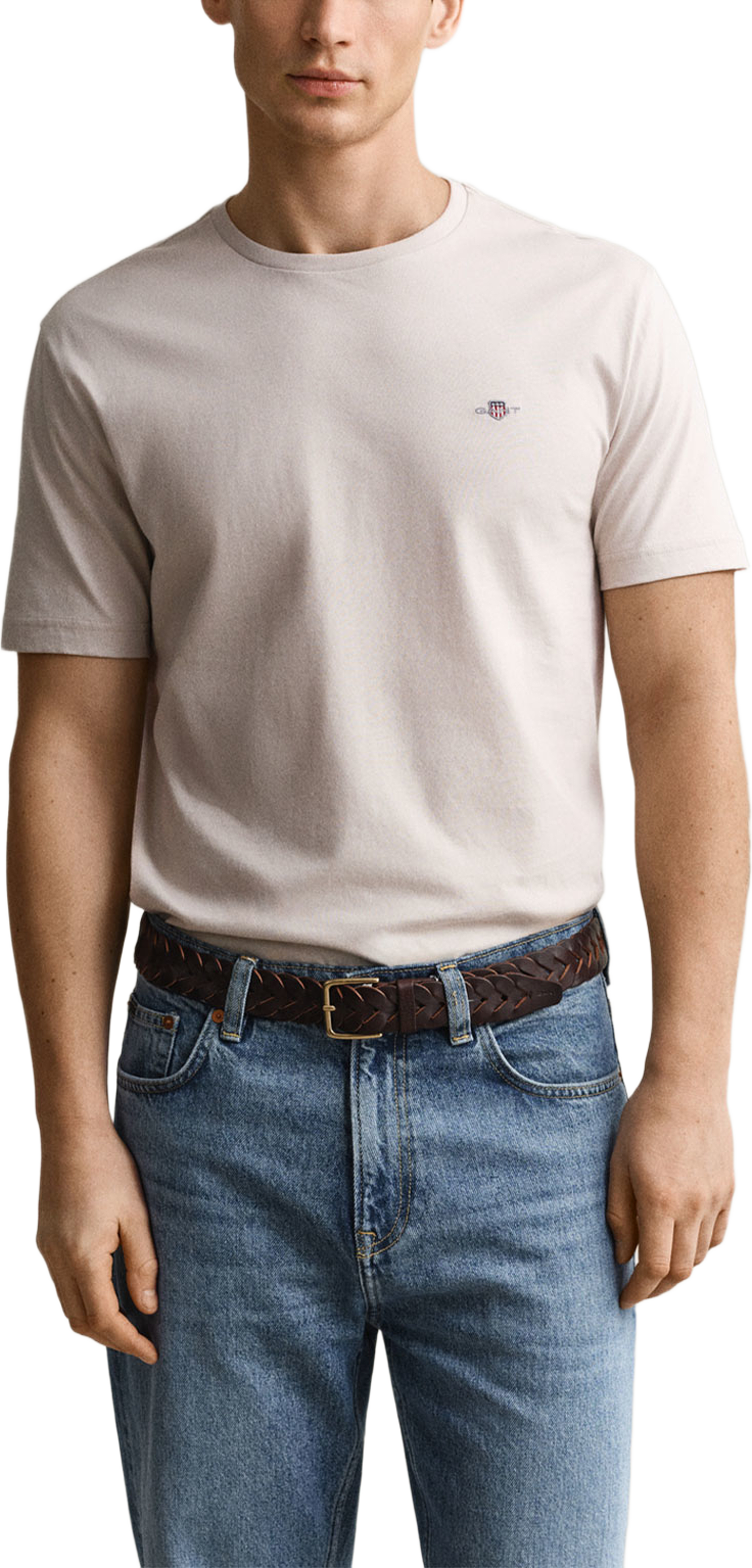 Regular Fit Shield T-Shirt, från GANT, i färgen Clay Beige. Klicka för att öppna bilden i stort format