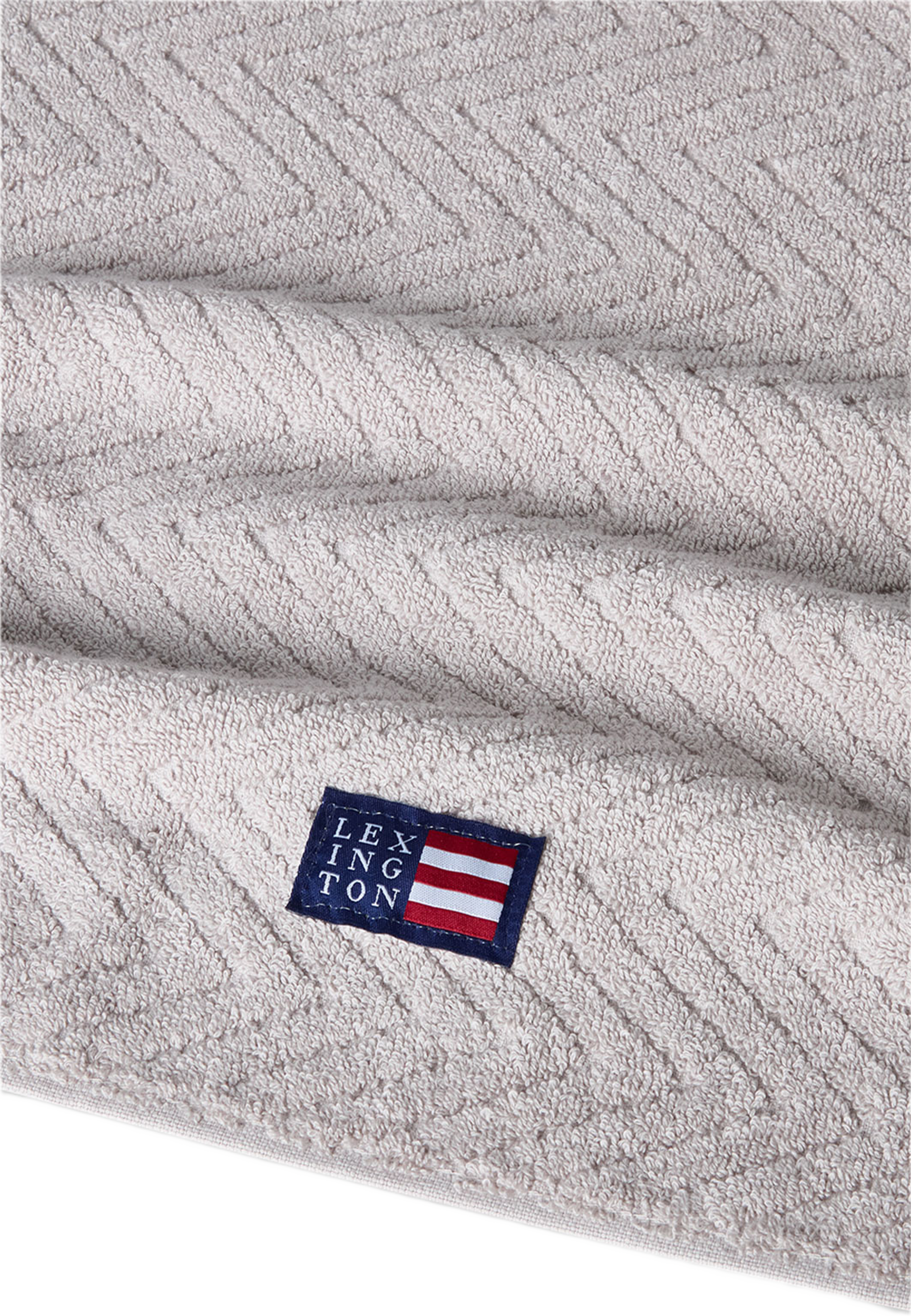 Herringbone Towel Med Grey, från Lexington, i färgen Med. Gray. Klicka för att öppna bilden i stort format