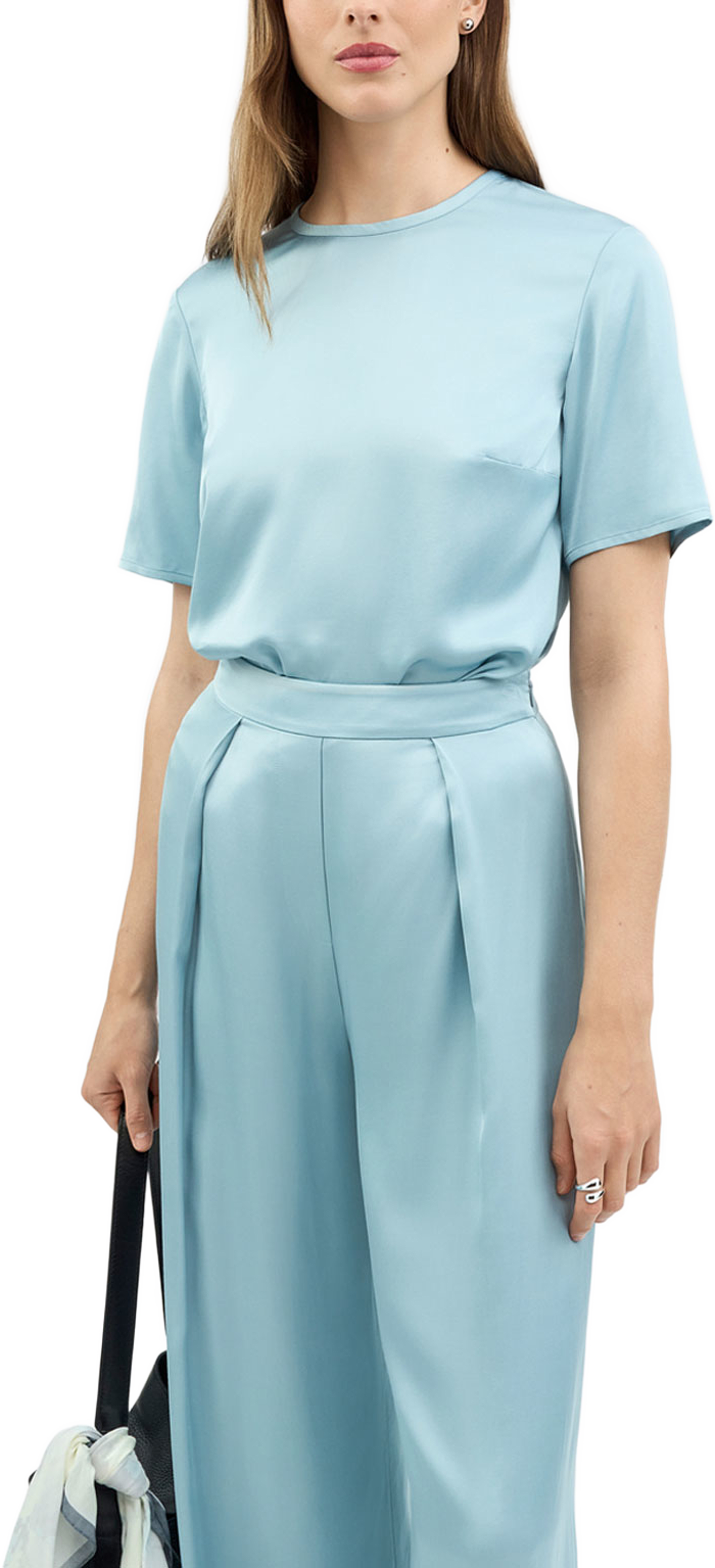 Robyn Cropped T-Shirt, från Tiger of Sweden, i färgen Flycatcher Blue. Klicka för att öppna bilden i stort format