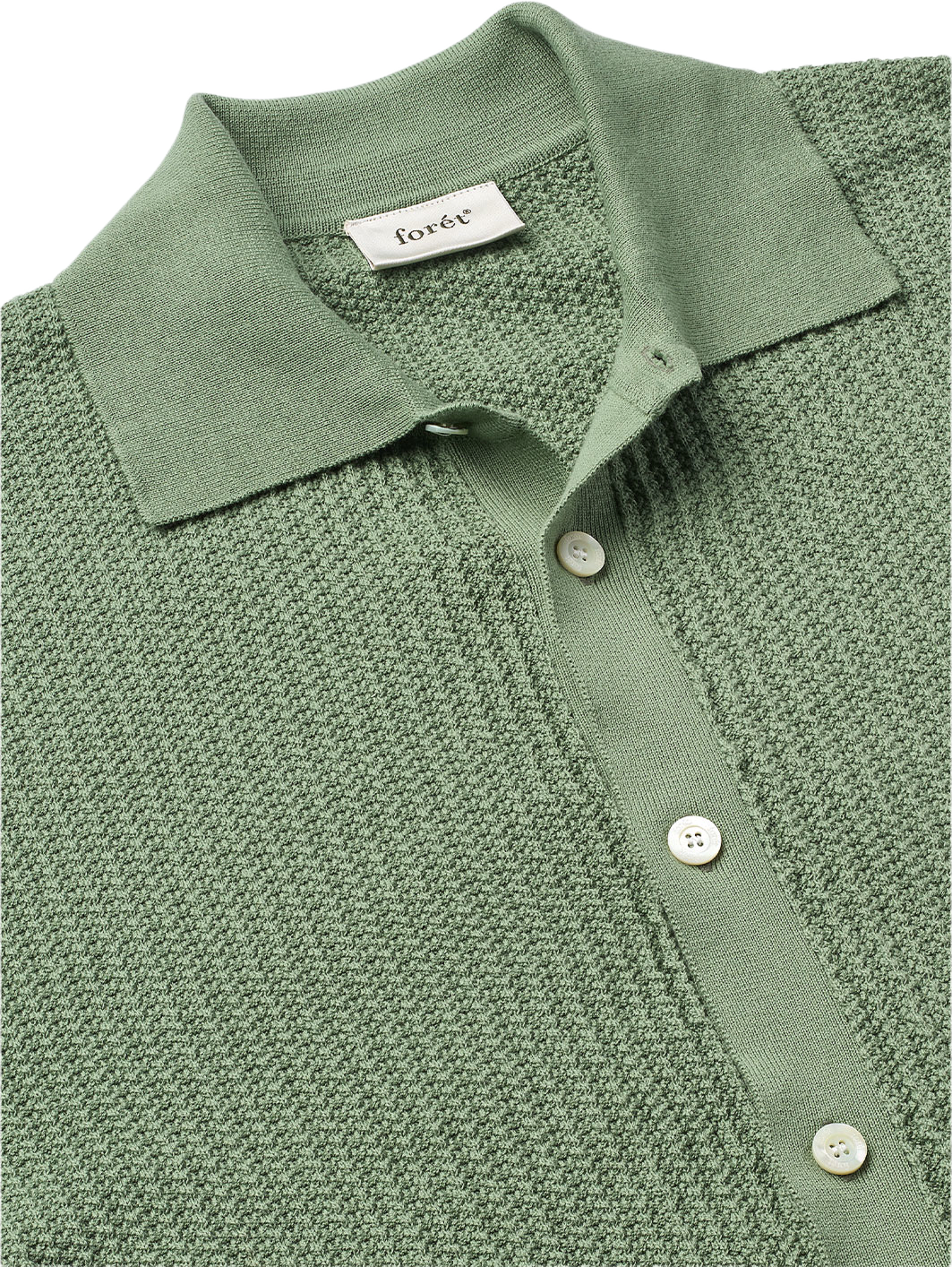 Barrow Knit Shirt, från Forét, i färgen Green Oxide. Klicka för att öppna bilden i stort format