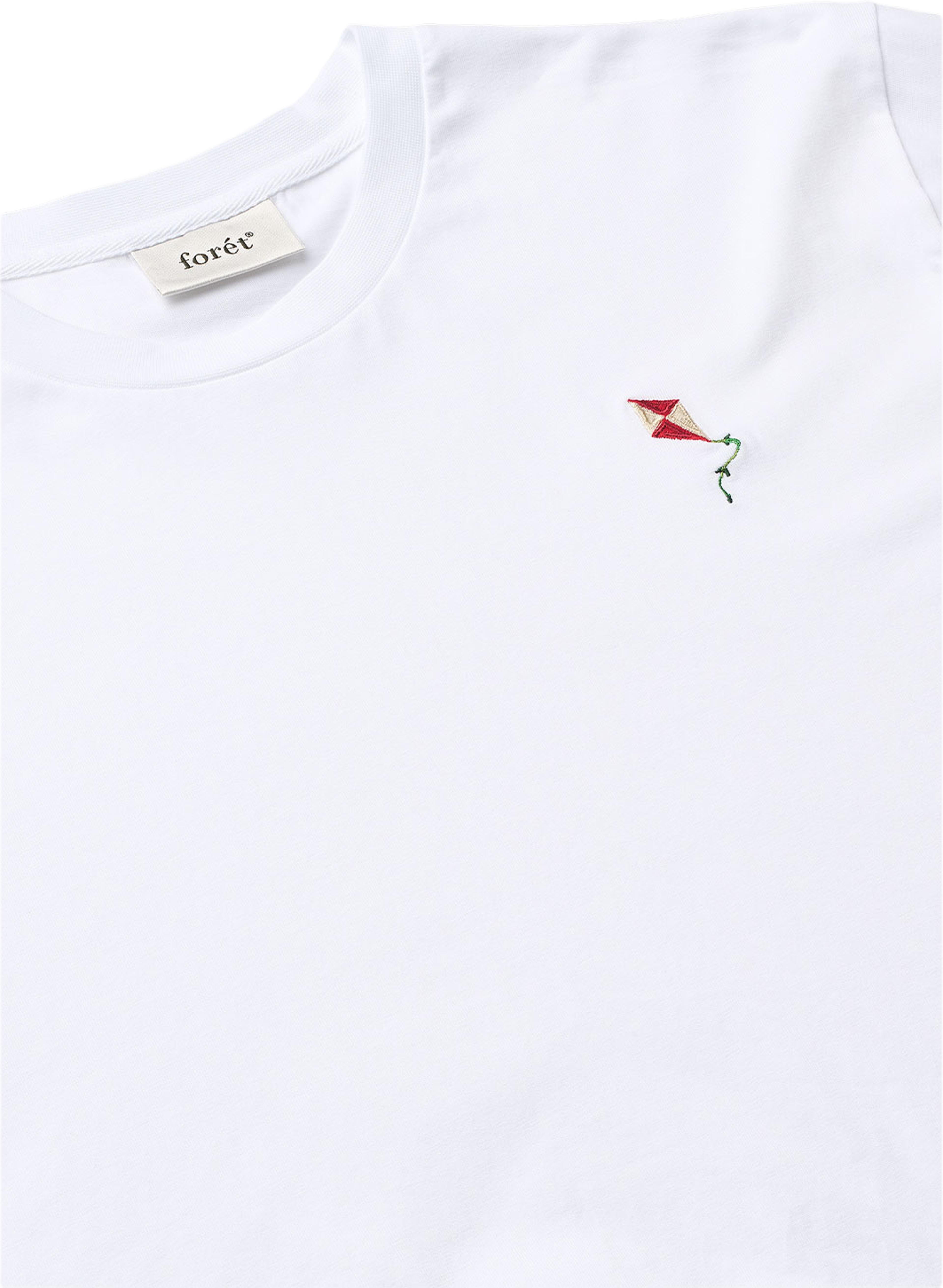 Kite T-Shirt, från Forét, i färgen White. Klicka för att öppna bilden i stort format