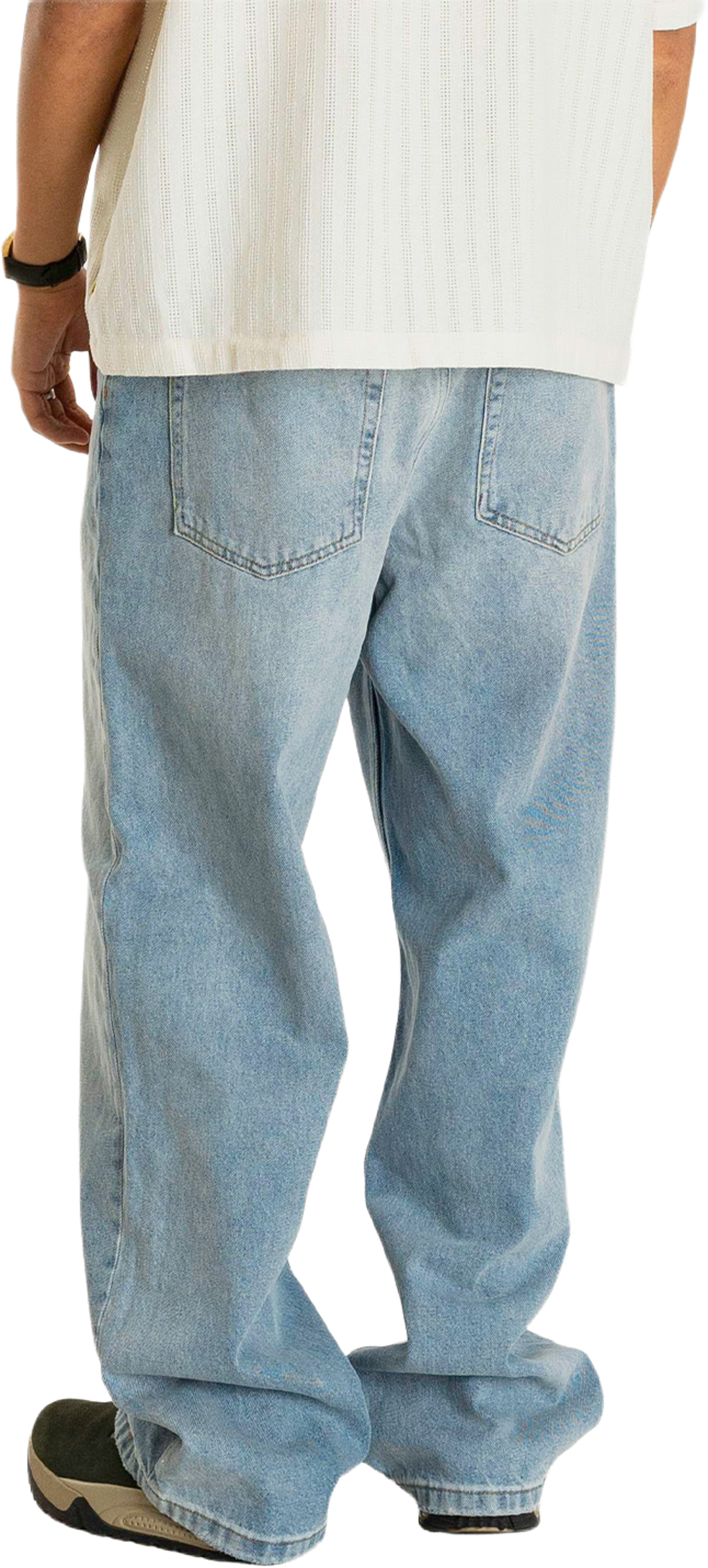 Rami Store Jeans, från Woodbird, i färgen Authentic Blue. Klicka för att öppna bilden i stort format