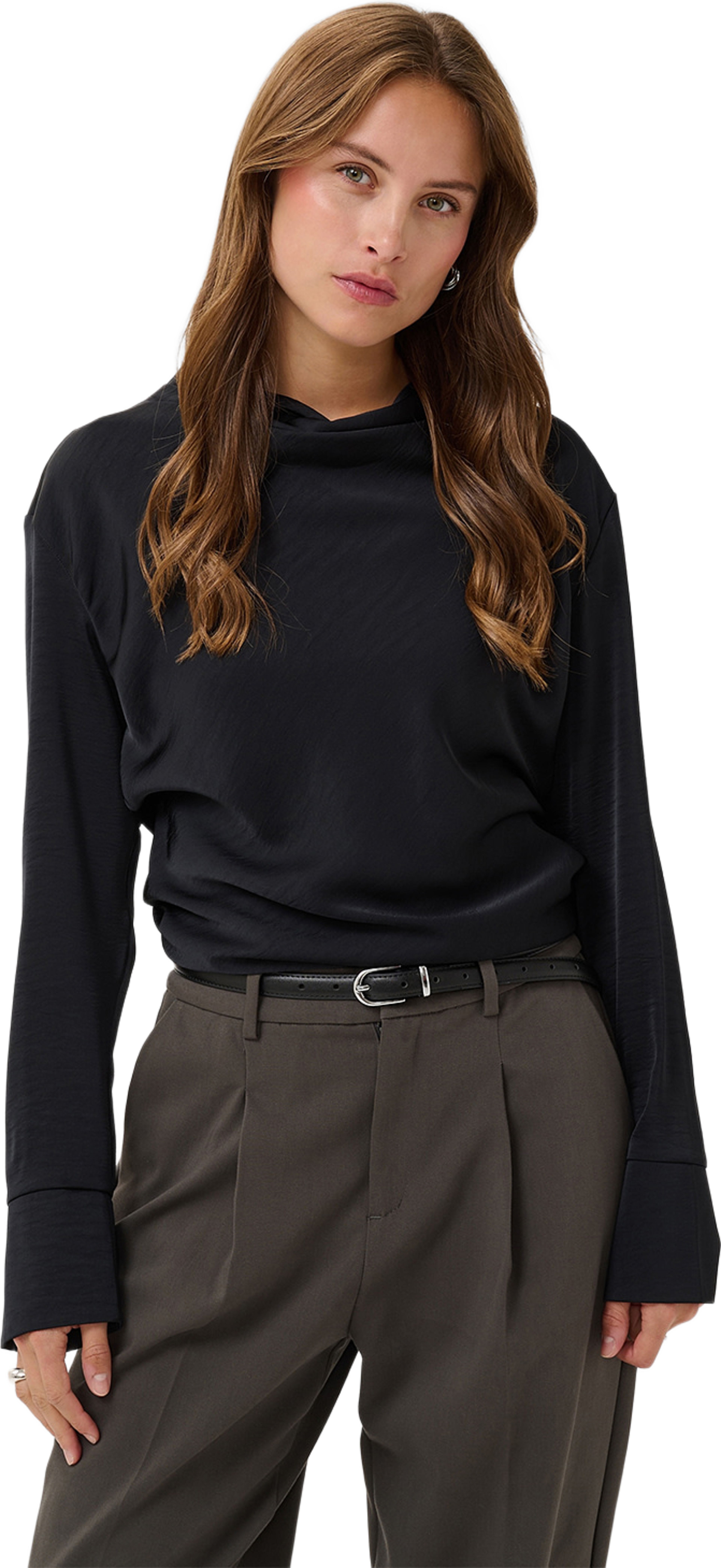 UmalieSZ Blouse, från Saint Tropez, i färgen Black. Klicka för att öppna bilden i stort format