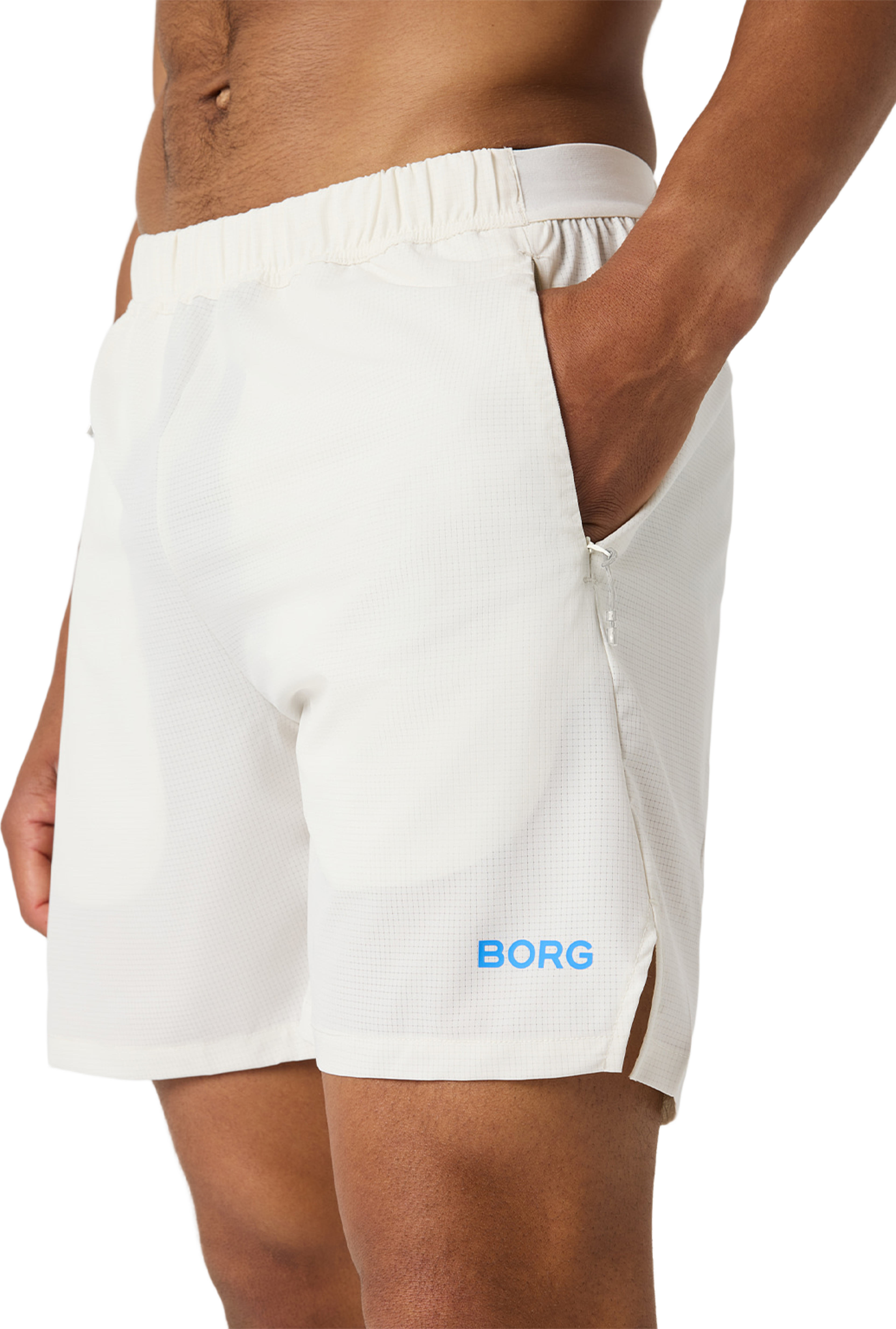 Borg Zip Shorts, från Björn Borg Sport, i färgen Tofu. Klicka för att öppna bilden i stort format