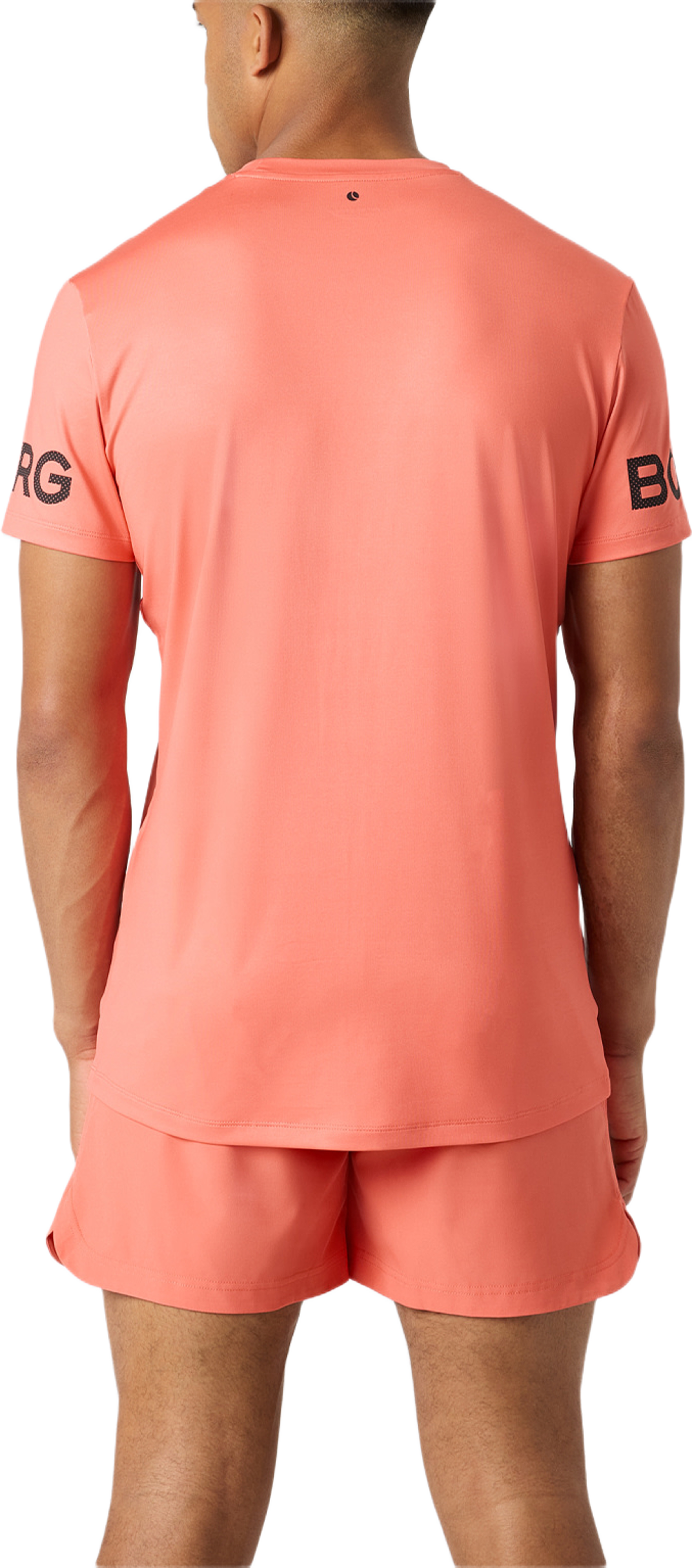 Borg T-Shirt, från Björn Borg Sport, i färgen Coral. Klicka för att öppna bilden i stort format