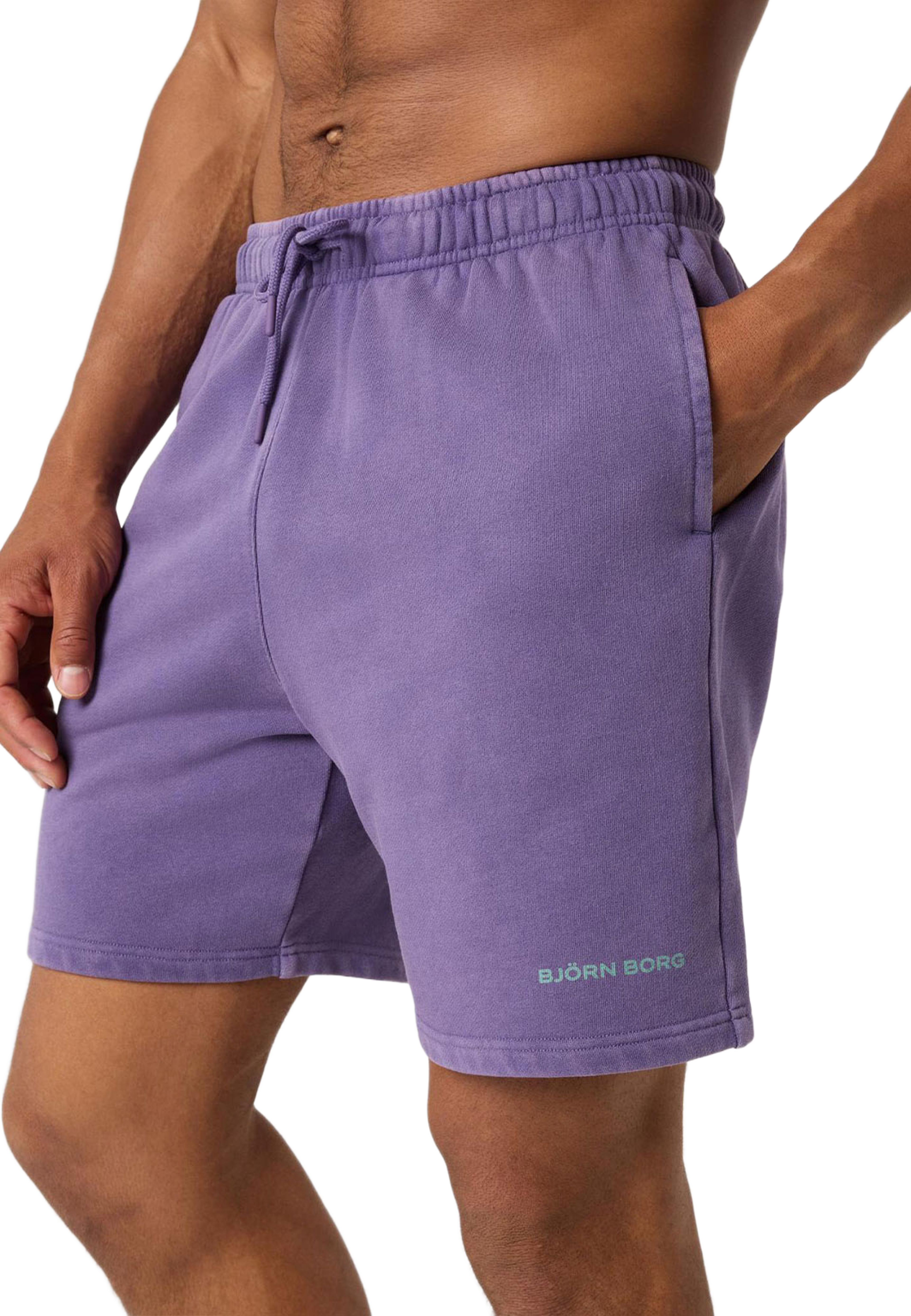 Borg Classic Sweatshorts, från Björn Borg Sport, i färgen Mystical. Klicka för att öppna bilden i stort format