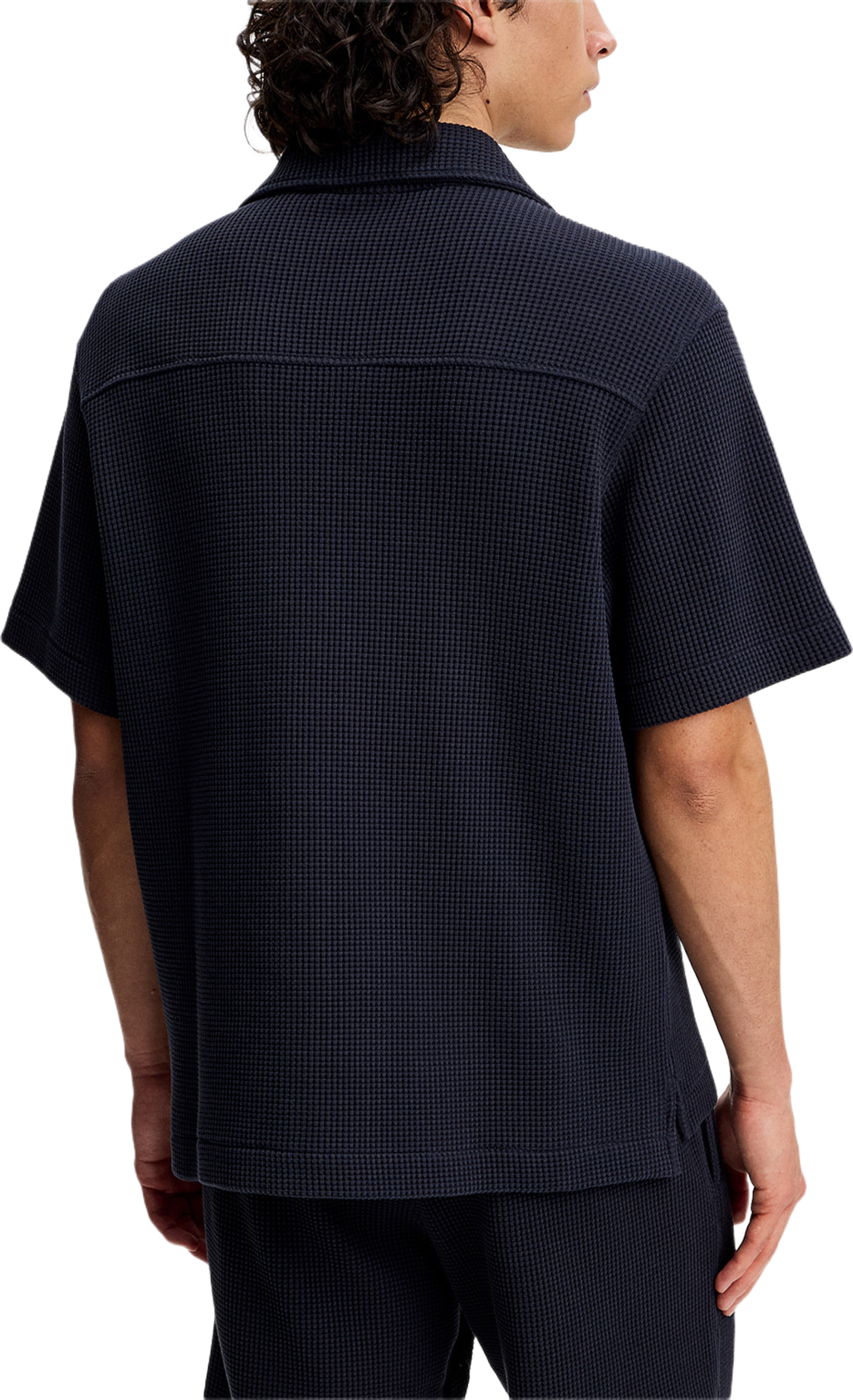 Theron Waffle Shirt, från J.Lindeberg, i färgen Jl Navy. Klicka för att öppna bilden i stort format