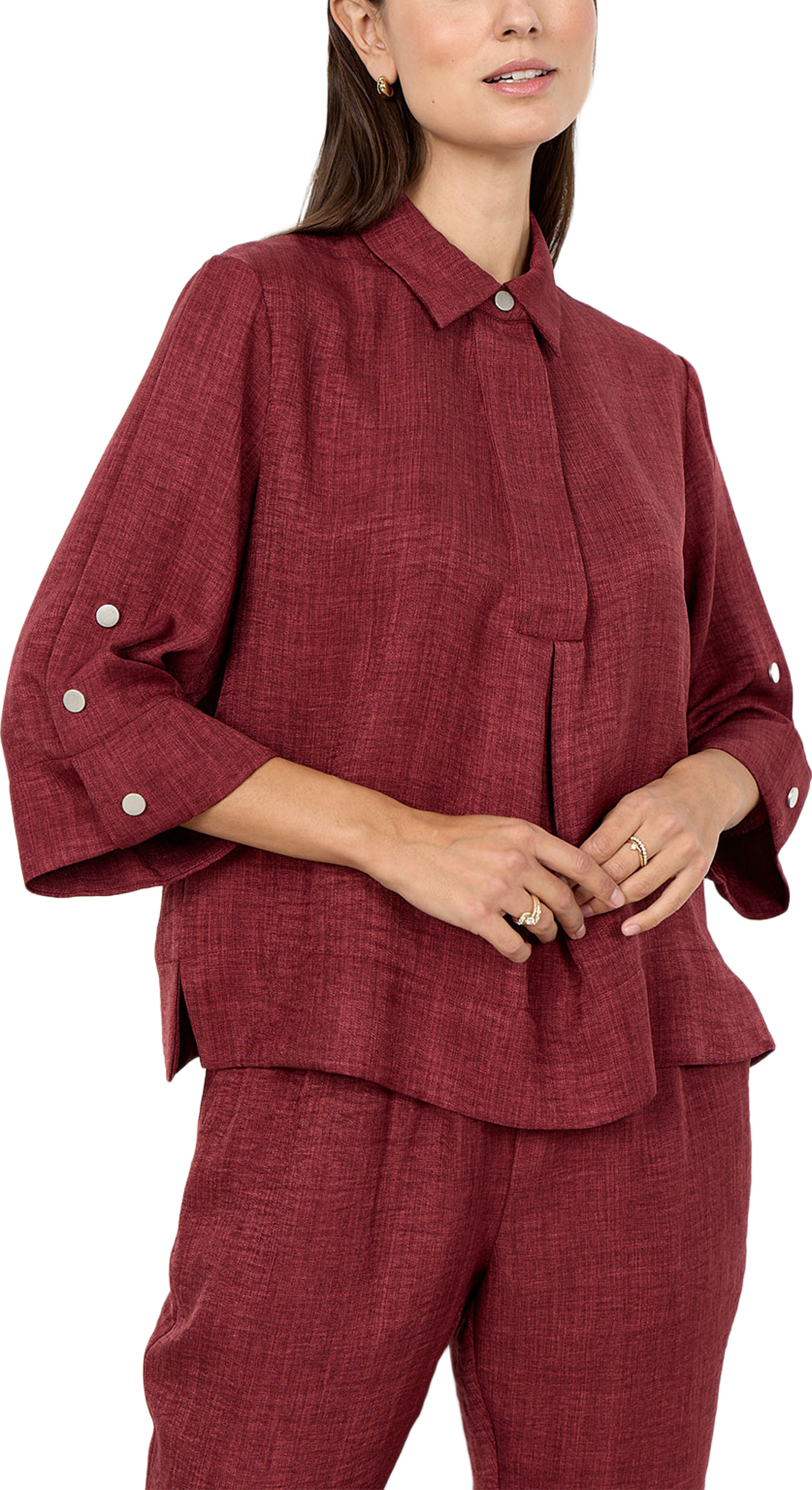 Charissa 5 Shirt, från Soyaconcept, i färgen Oxblood Red. Klicka för att öppna bilden i stort format