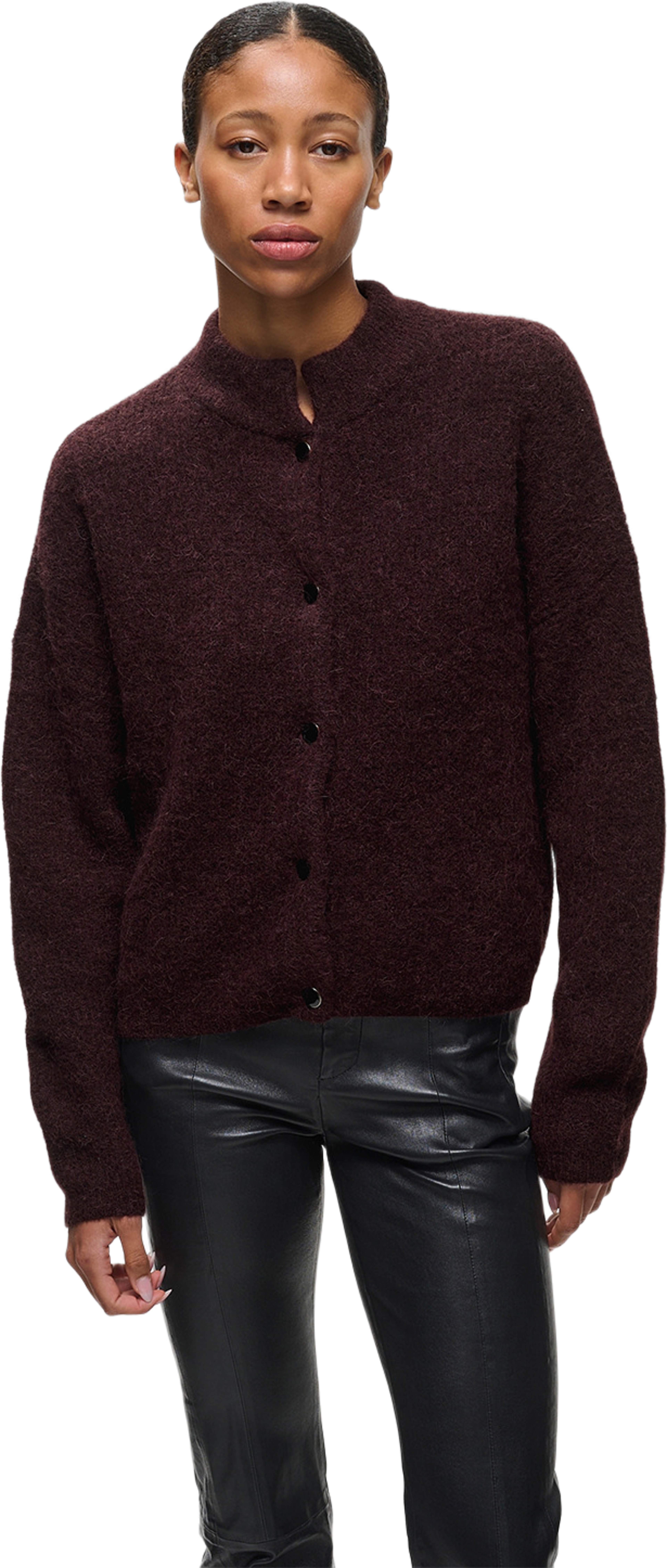AlphaGZ Short Cardigan, från Gestuz, i färgen Plum Melange. Klicka för att öppna bilden i stort format