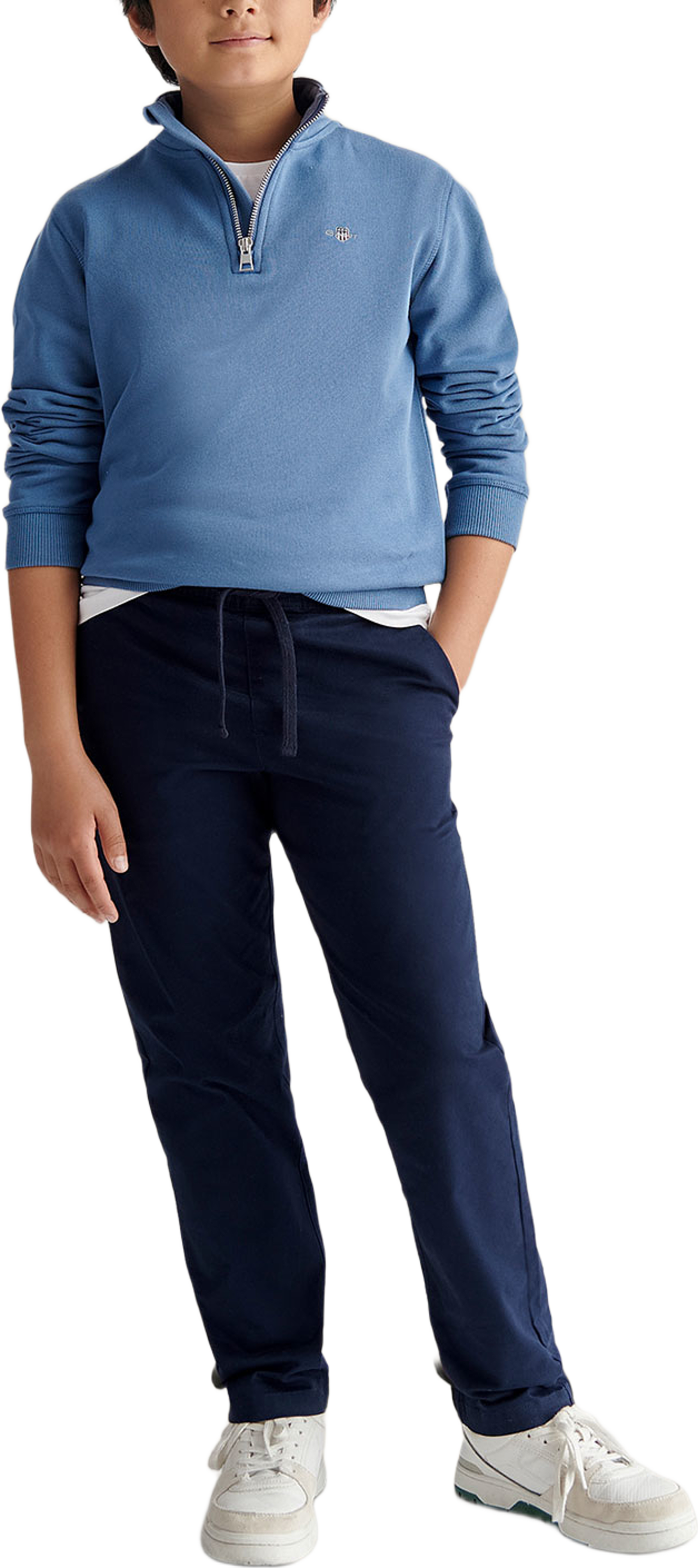 Sweatshirts Shield Half Zip Sweatshirt, från GANT, i färgen Salty Sea. Klicka för att öppna bilden i stort format