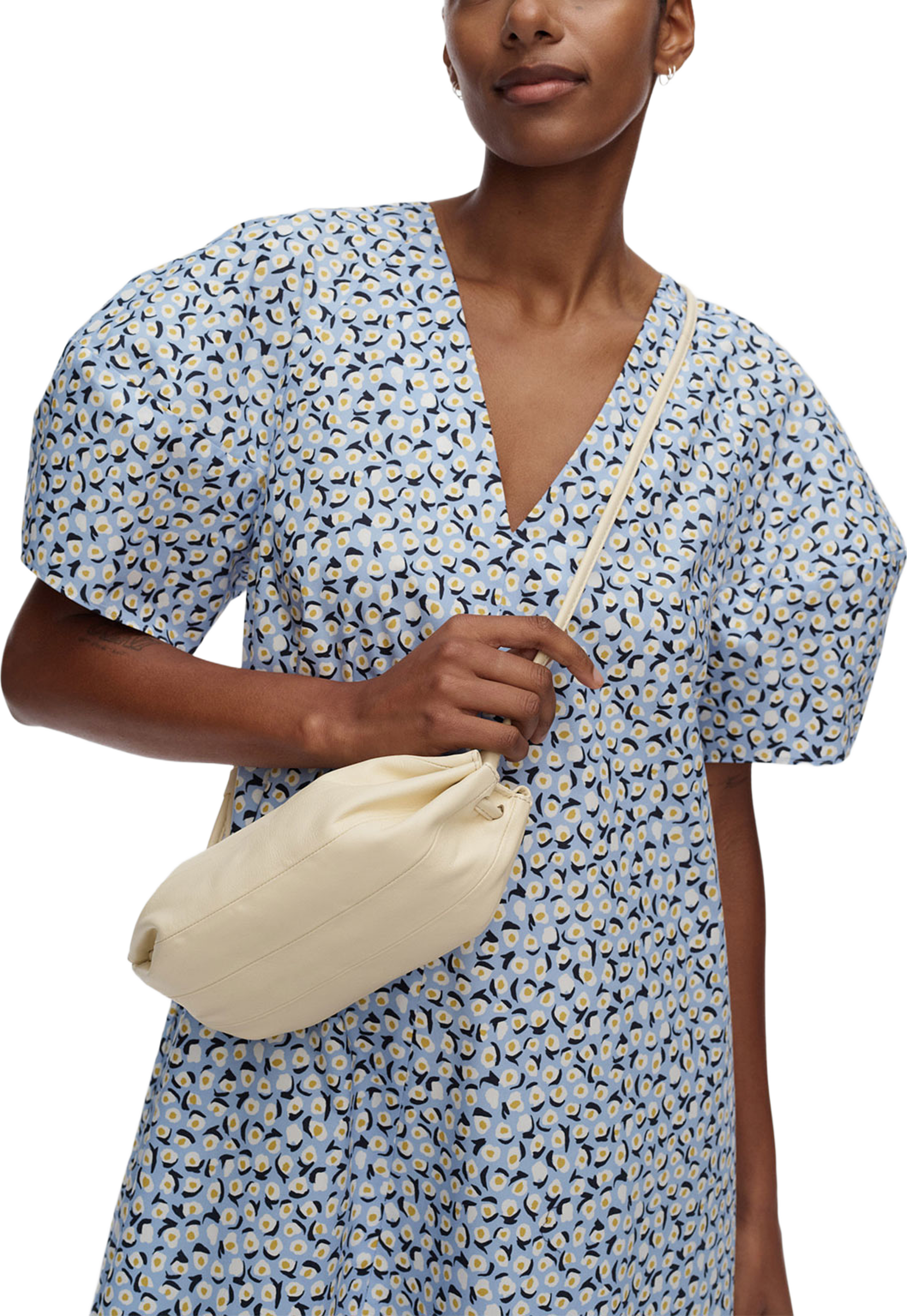 Pikku Karla Shoulder-Bag, från Marimekko, i färgen Off White. Klicka för att öppna bilden i stort format