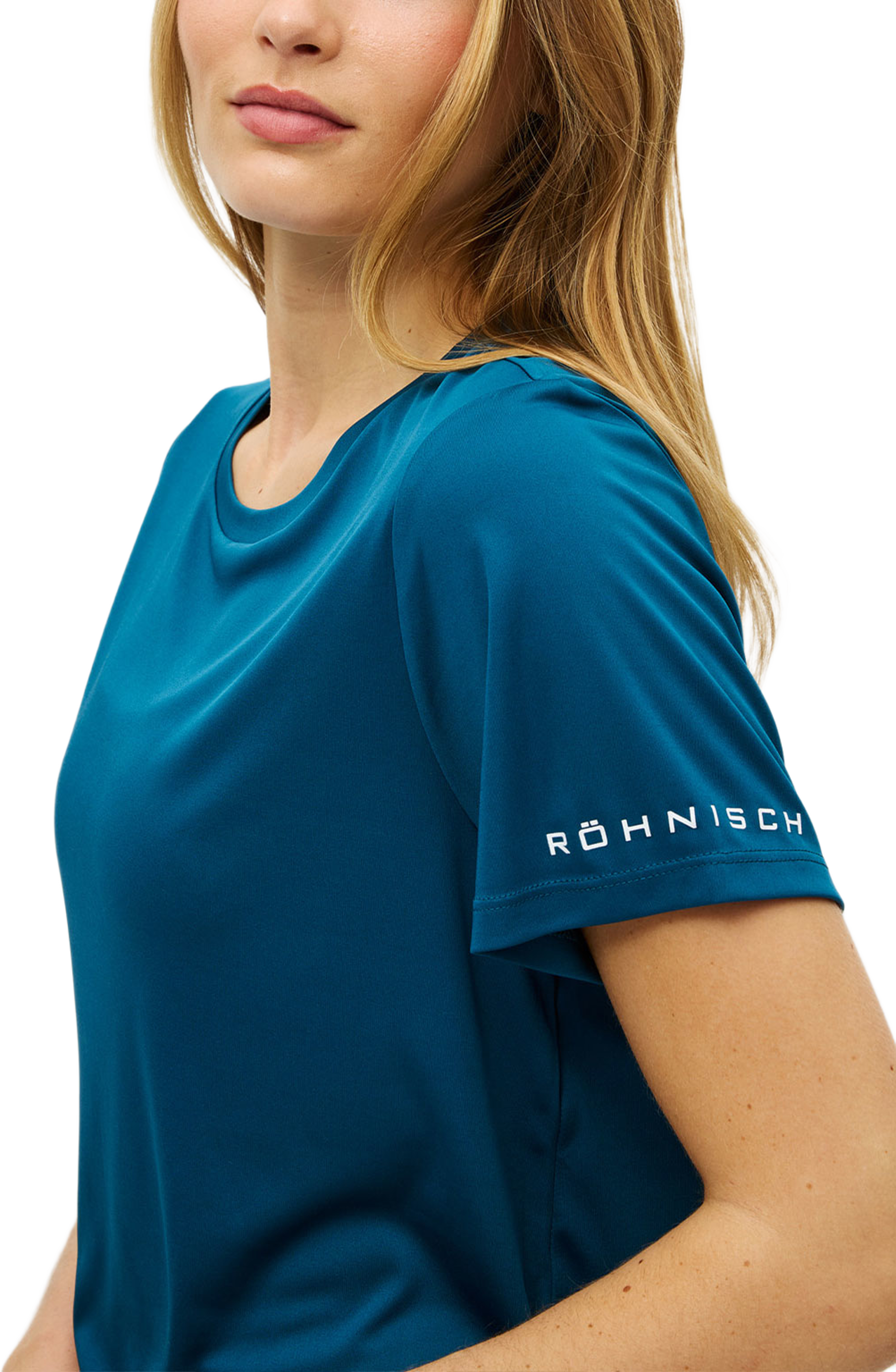 Team Logo Tee, från Röhnisch, i färgen Legion Blue. Klicka för att öppna bilden i stort format