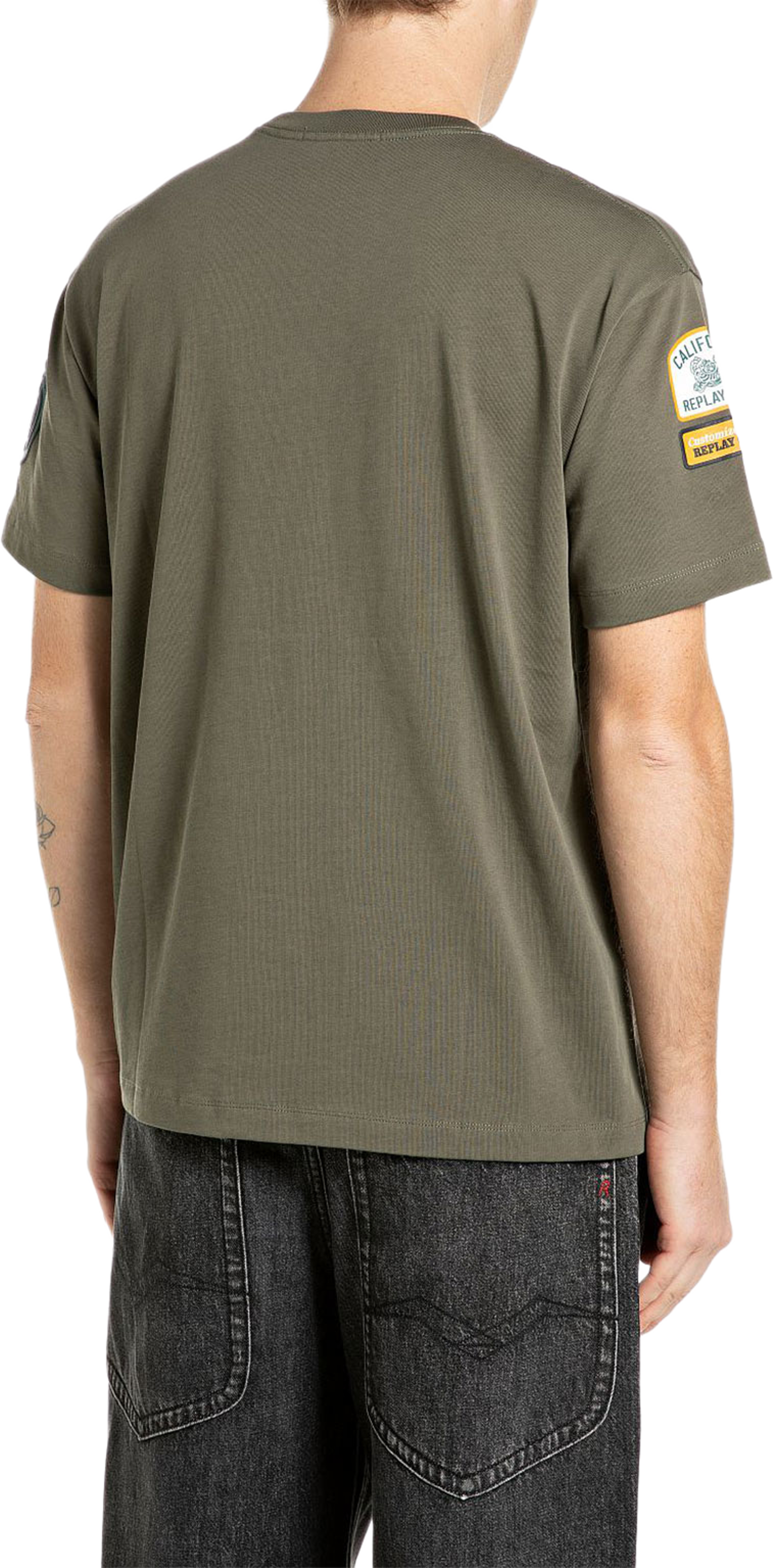 T-Shirt with Patches and Pocket, från Replay, i färgen Ivy Green. Klicka för att öppna bilden i stort format