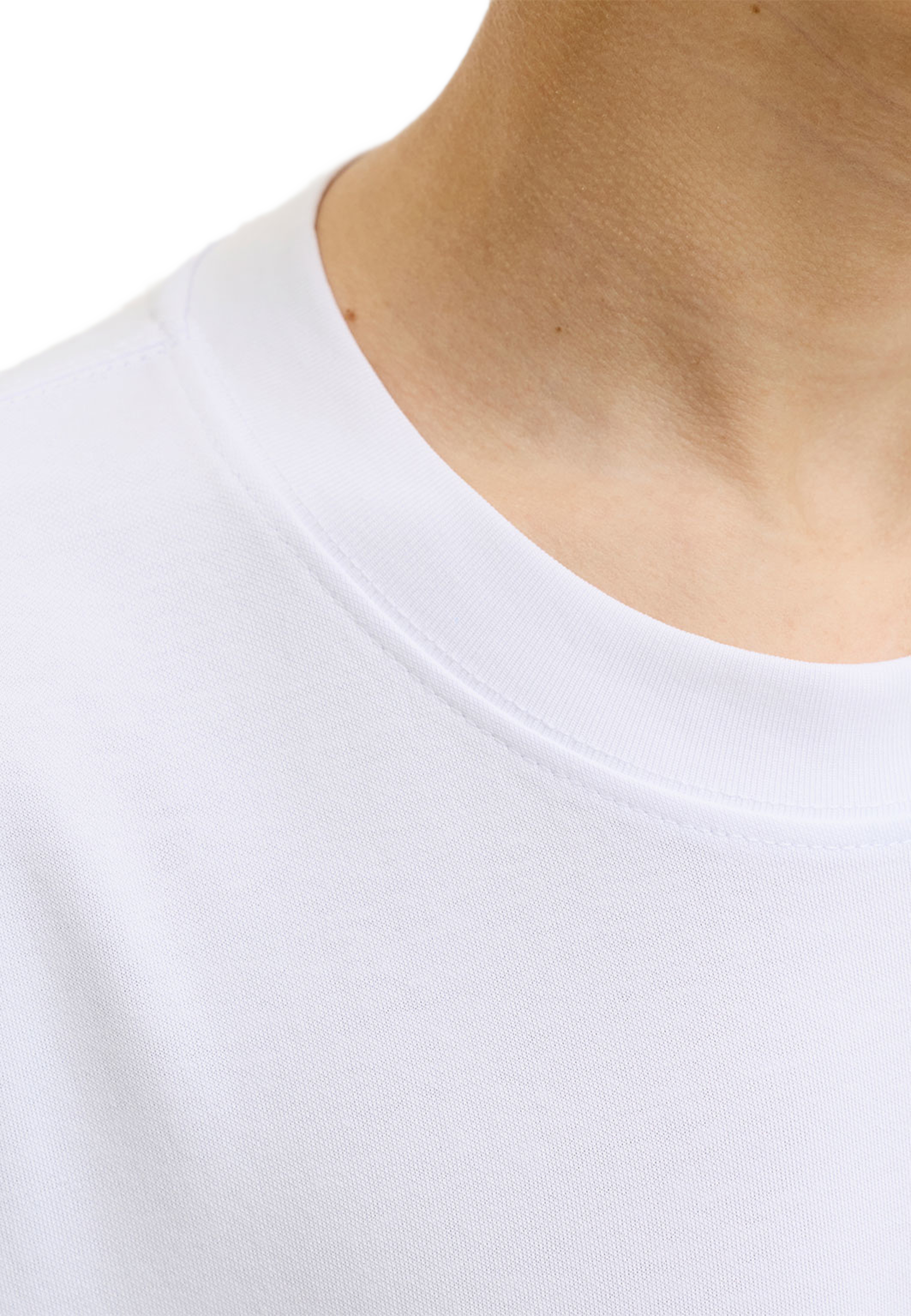 T-shirt BARRON, från Jack & Jones, i färgen White. Klicka för att öppna bilden i stort format
