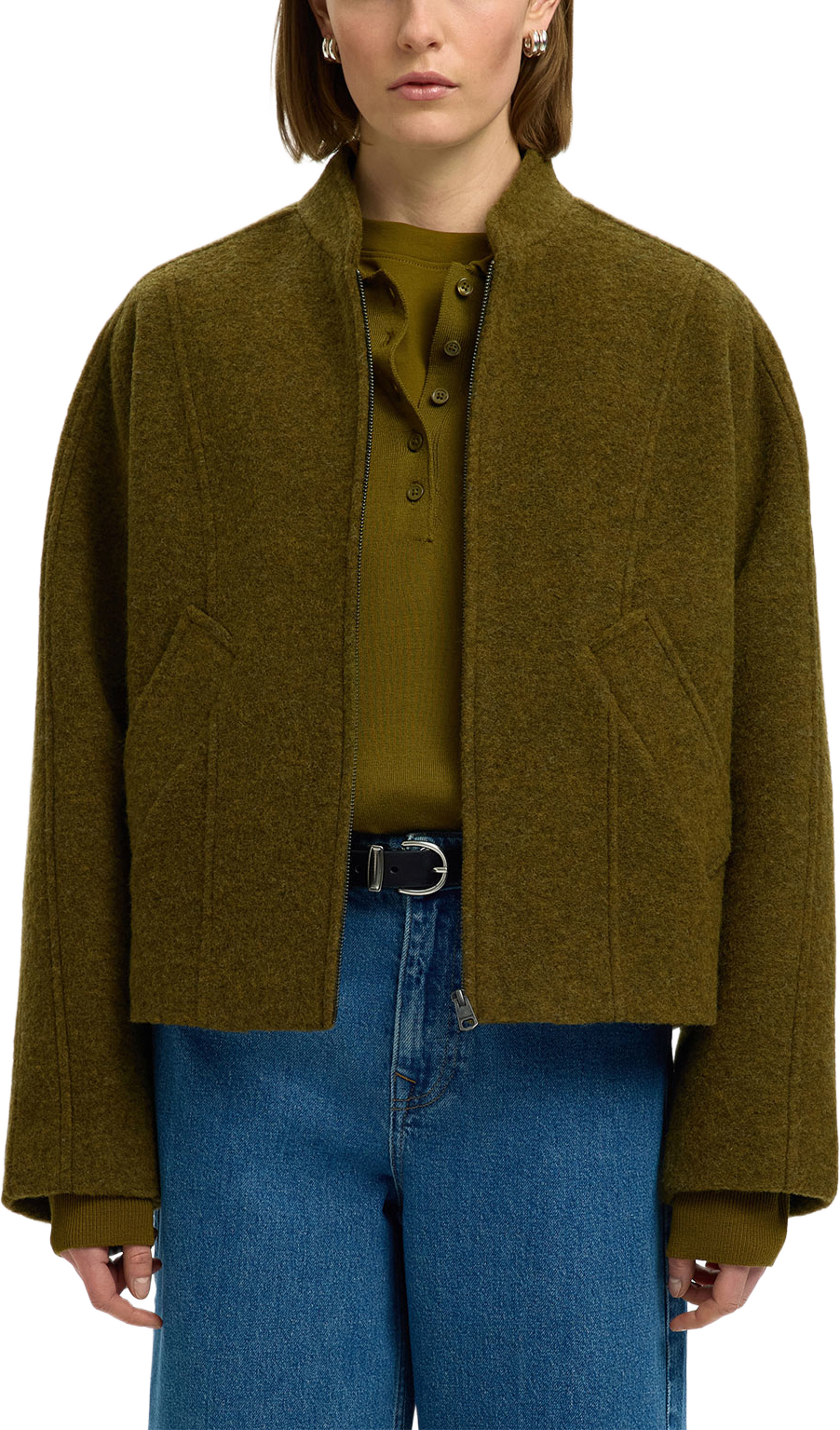 Jacqueline Wool Blend Jacket, från Selected, i färgen Fir Green Melange. Klicka för att öppna bilden i stort format
