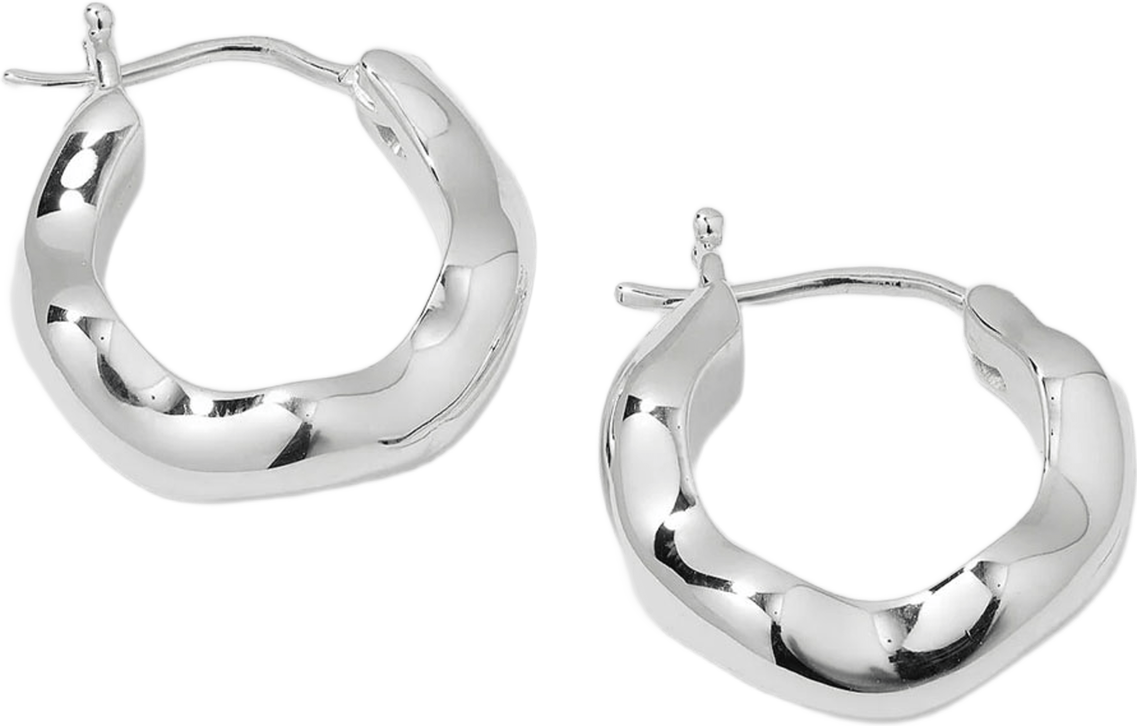 Bolded Wavy Earrings Shiny, från Syster P, i färgen Silver. Klicka för att öppna bilden i stort format