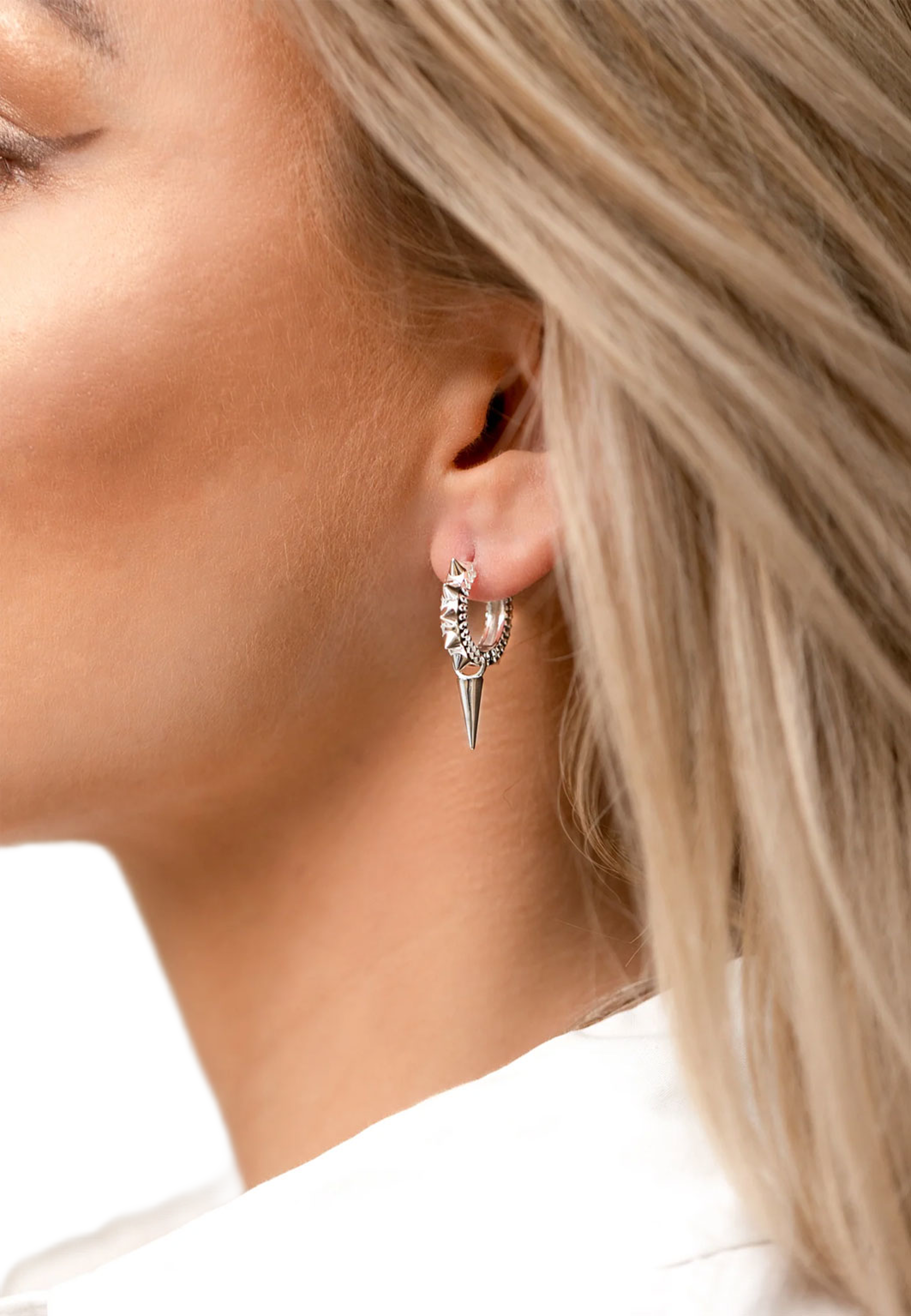 Harvey Heavy Spike Hoops, från Syster P, i färgen Silver. Klicka för att öppna bilden i stort format