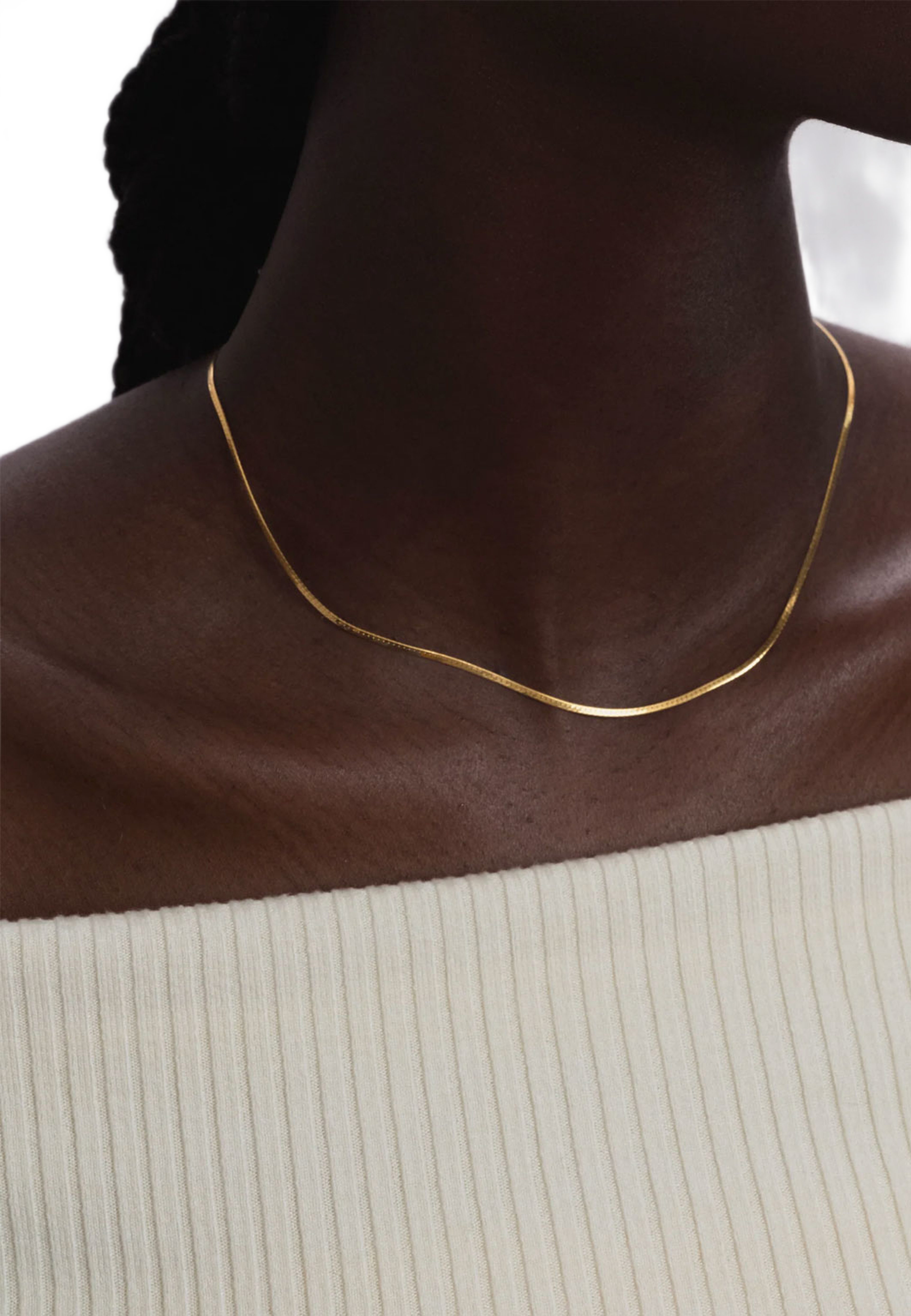 Herringbone Necklace, från Syster P, i färgen Gold. Klicka för att öppna bilden i stort format