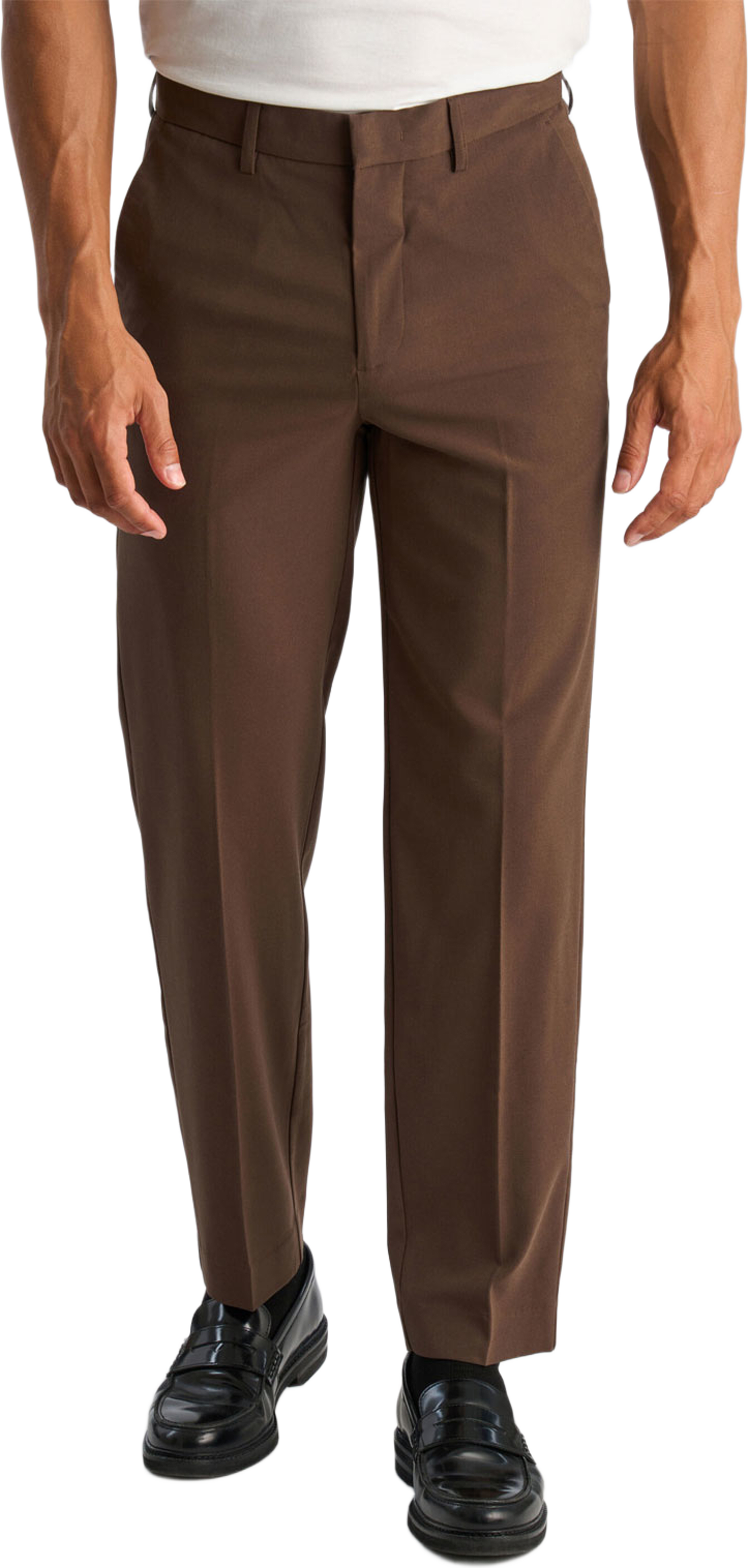 Relaxed Fit Formal Pants, från Lindbergh, i färgen Deep Brown. Klicka för att öppna bilden i stort format