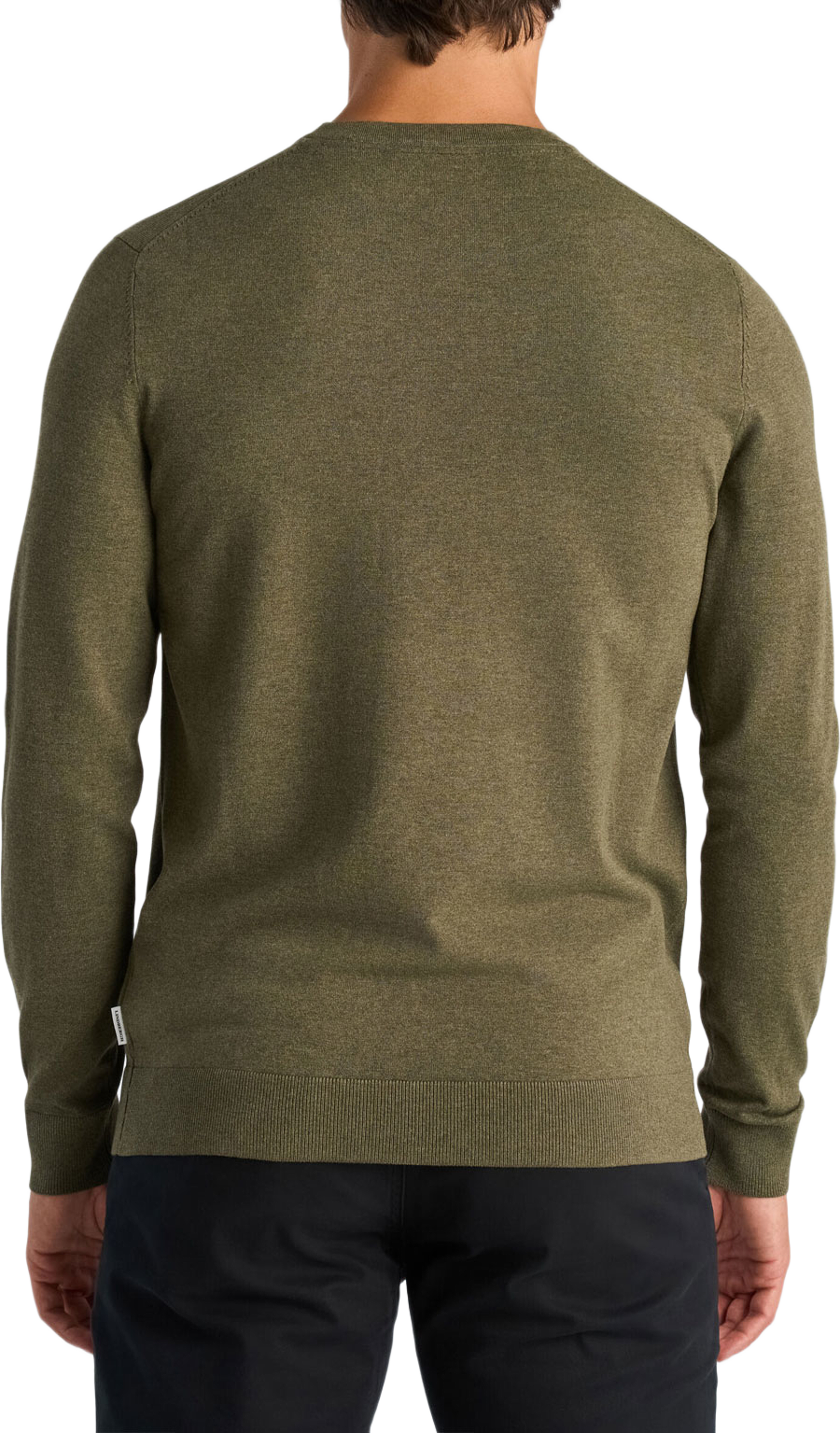 Soft viscose blend o-neck knit, från Lindbergh, i färgen Army Mel. Klicka för att öppna bilden i stort format