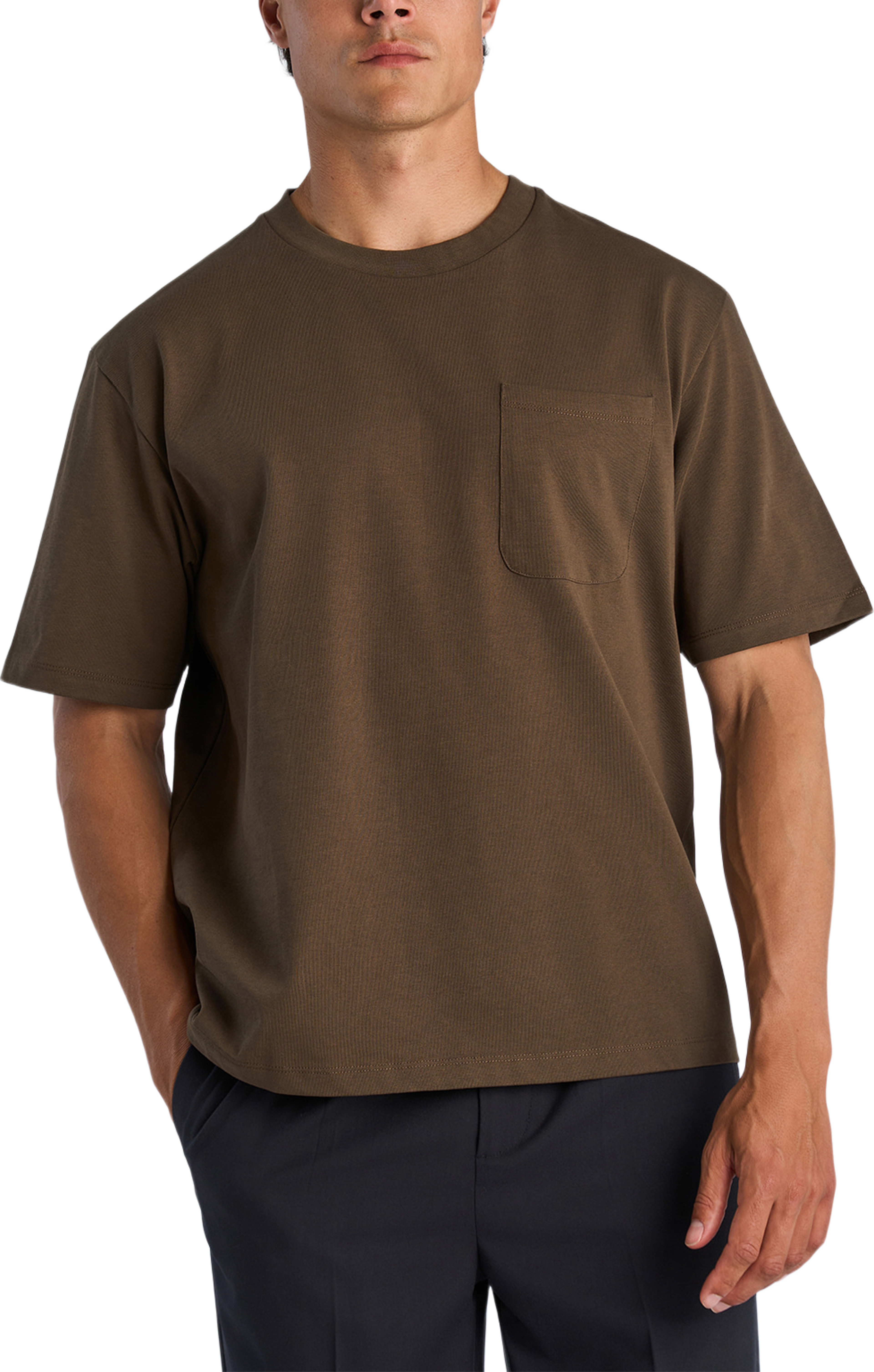 O-neck oversize cropped S/S, från Lindbergh, i färgen Dk Brown. Klicka för att öppna bilden i stort format