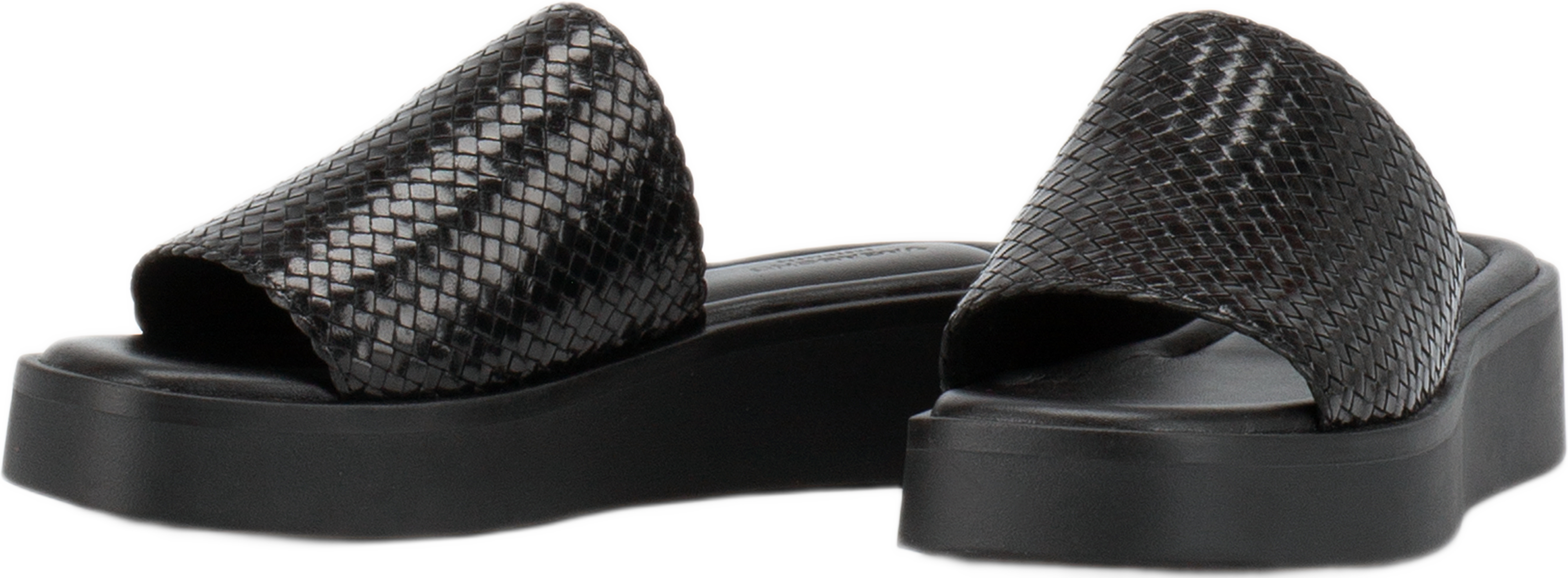 Danya Sandals With Heel, från Vagabond Shoemakers, i färgen Black. Klicka för att öppna bilden i stort format