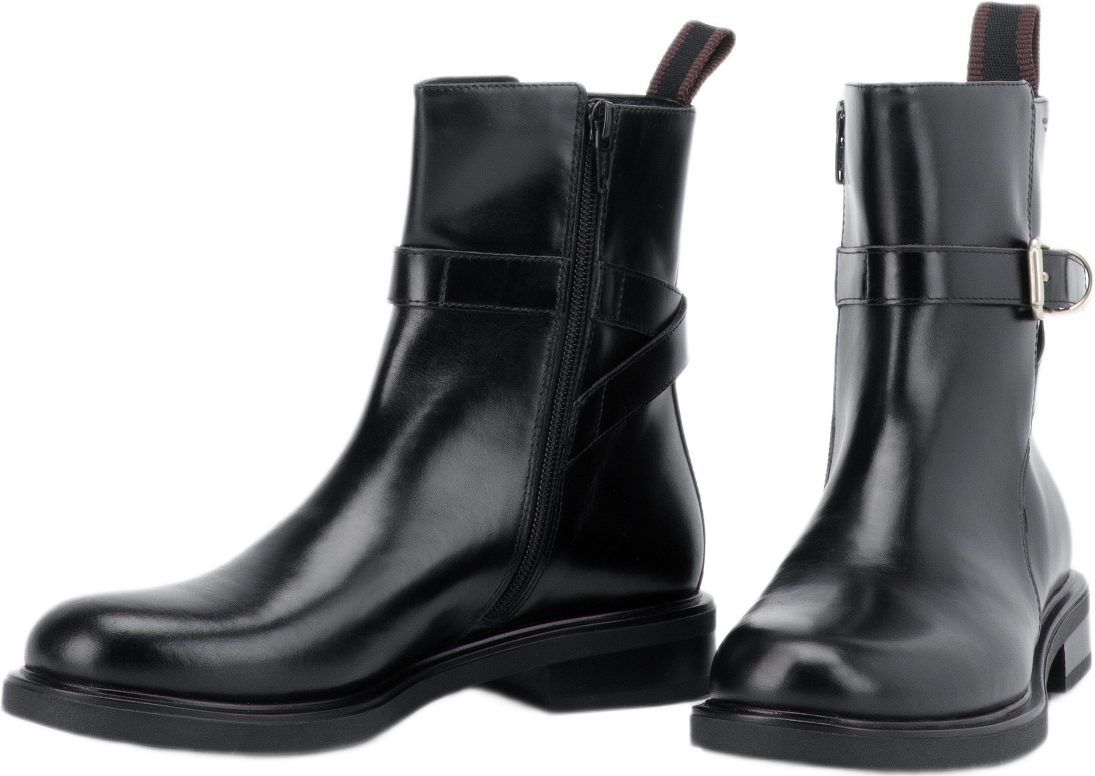 Freya Boots Low Heel Classic, från Vagabond Shoemakers, i färgen Black. Klicka för att öppna bilden i stort format