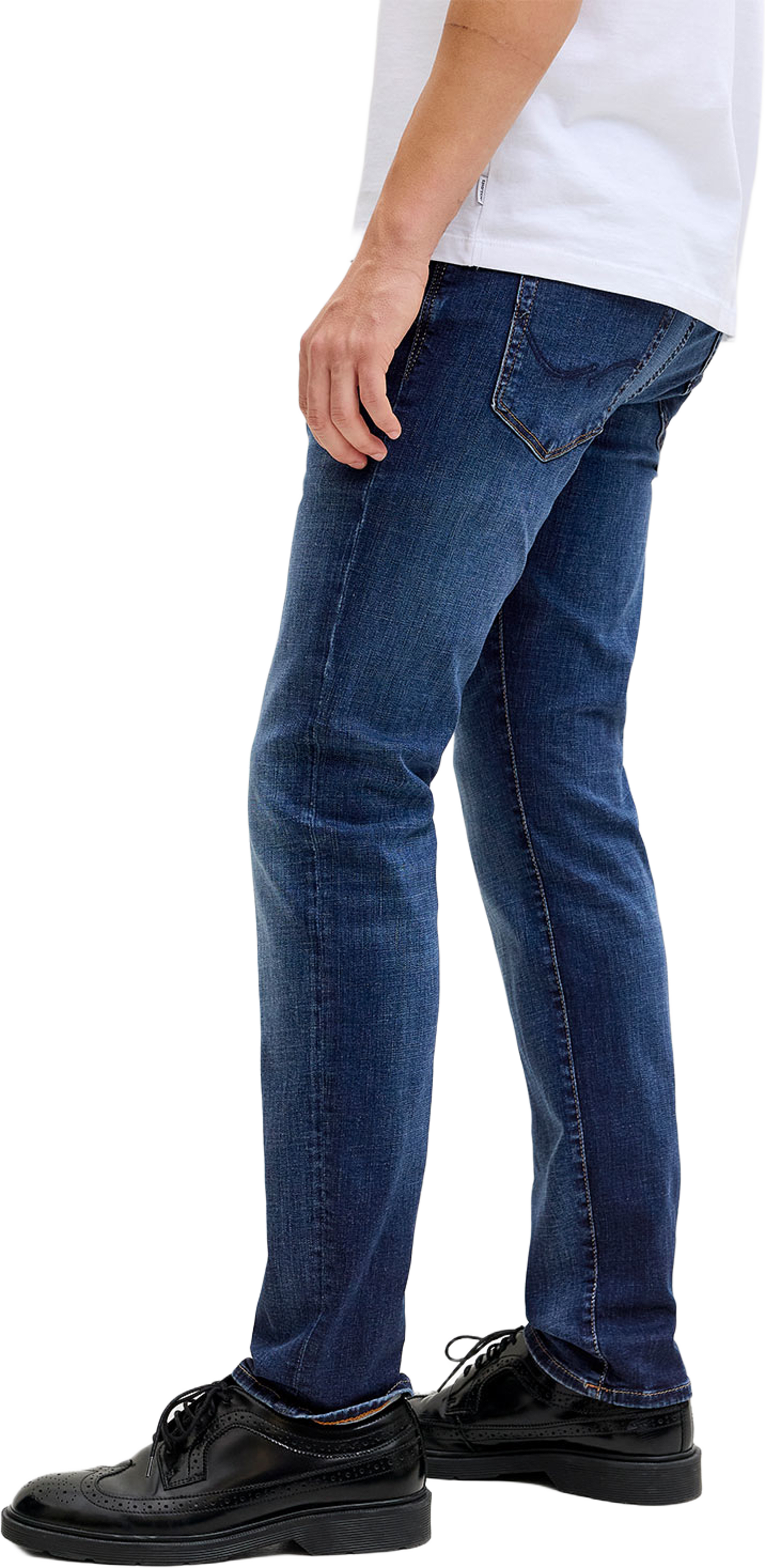 Glenn Smlim Fit Jeans, från Jack & Jones, i färgen Blue Denim. Klicka för att öppna bilden i stort format