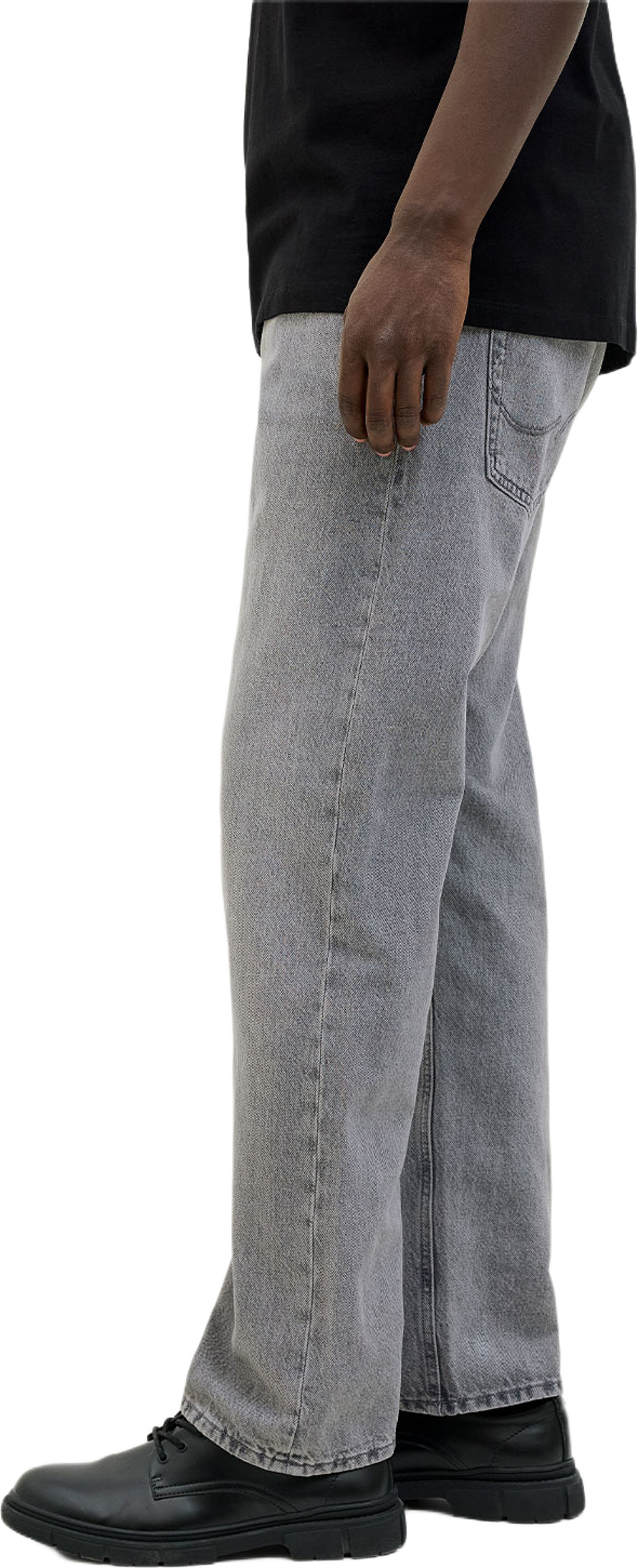 Chris Relaxed Fit Jeans, från Jack & Jones, i färgen Grey Denim. Klicka för att öppna bilden i stort format