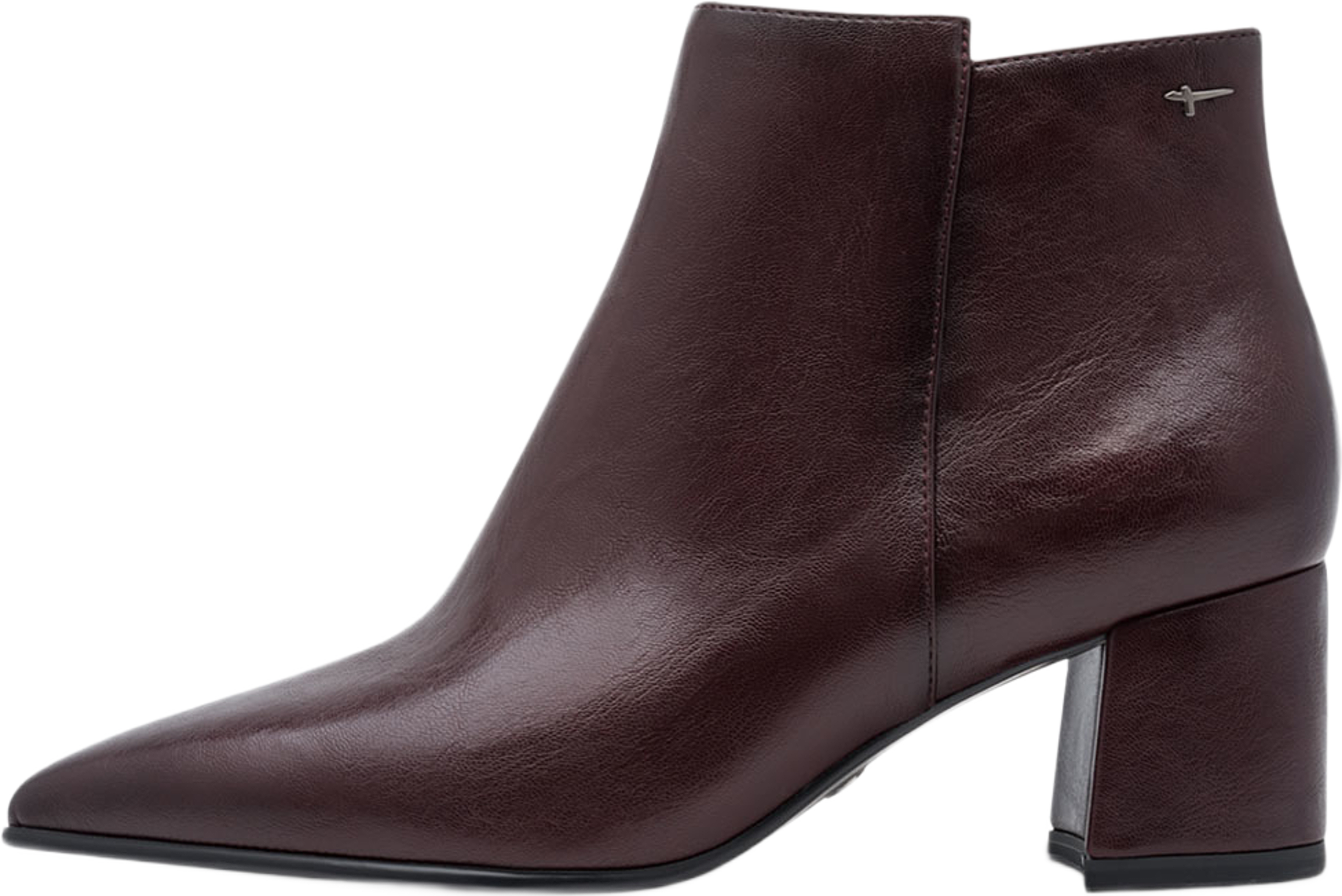 Boots, från Tamaris, i färgen Merlot. Klicka för att öppna bilden i stort format