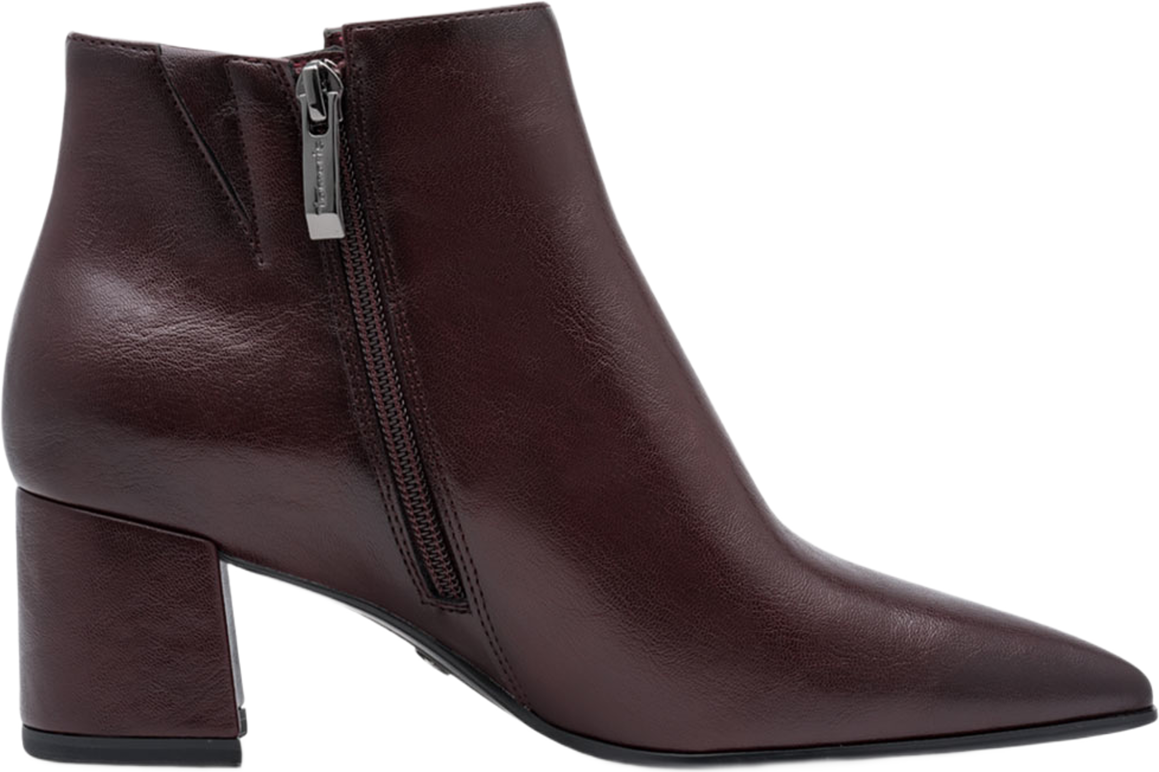 Boots, från Tamaris, i färgen Merlot. Klicka för att öppna bilden i stort format