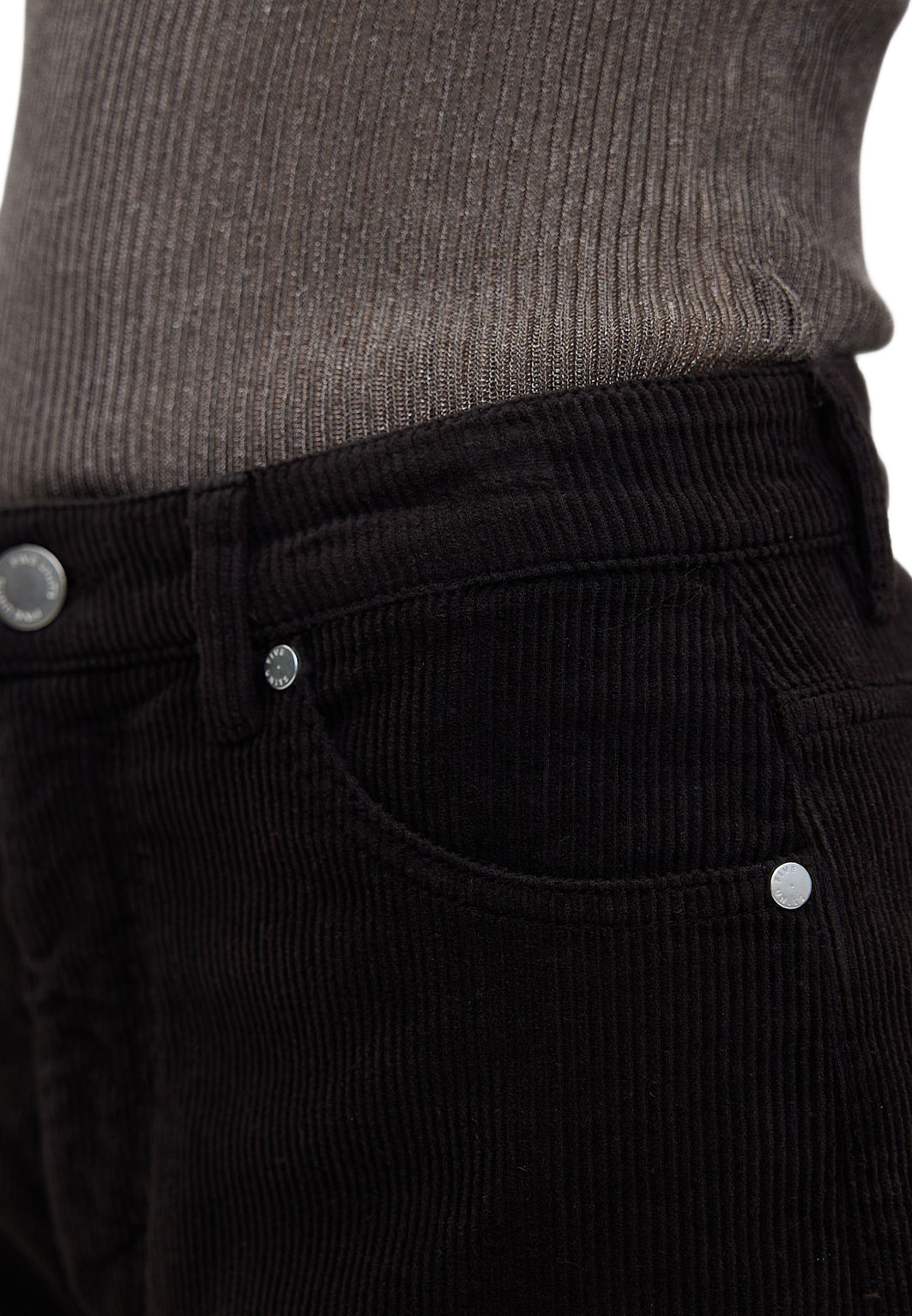 AbbyFV 393 Corduroy Trousers, från Five Units, i färgen Dark Coffee Corduroy. Klicka för att öppna bilden i stort format