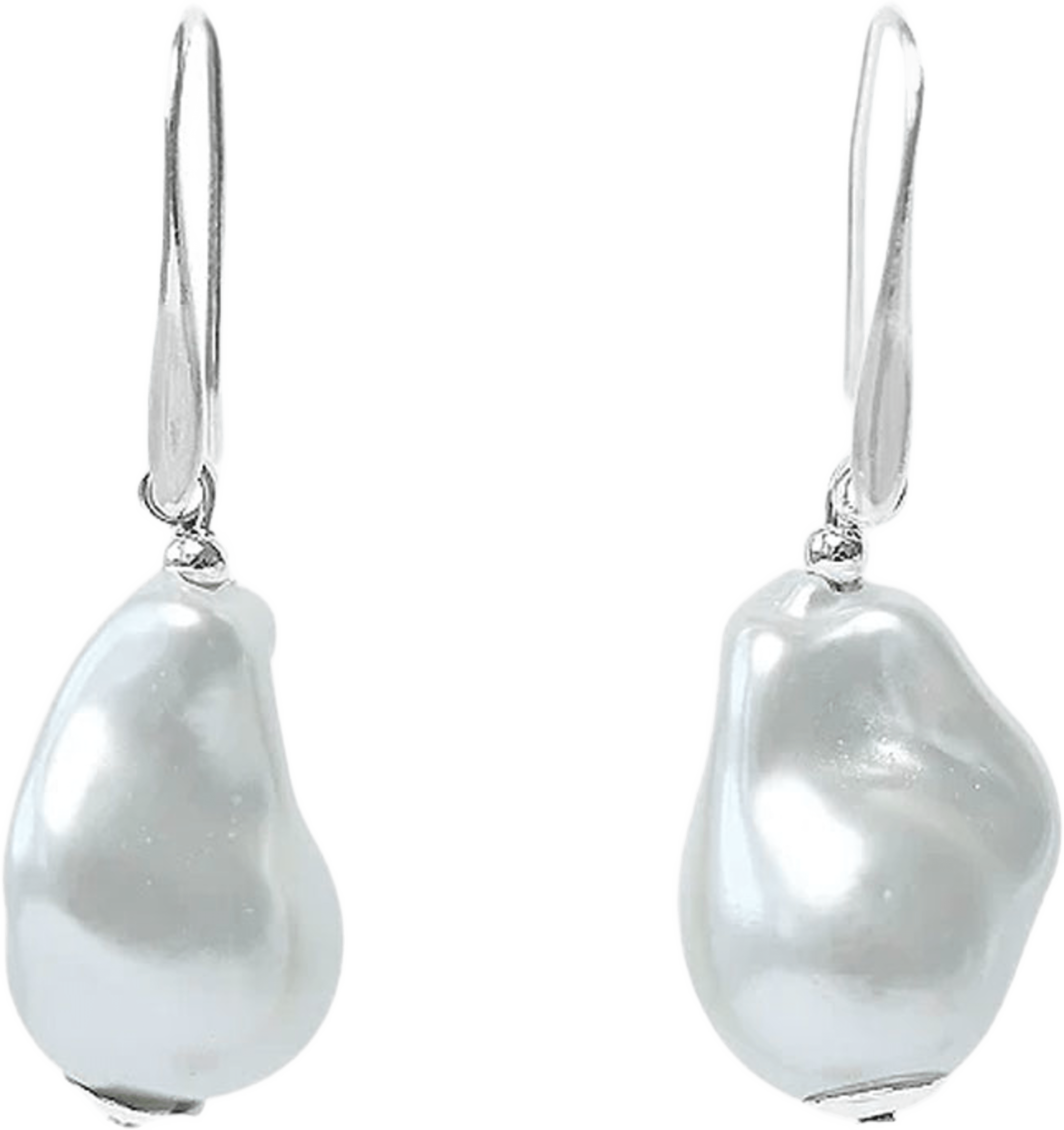 Evgenia Shell Earrings, från WOS, i färgen White/Silver. Klicka för att öppna bilden i stort format