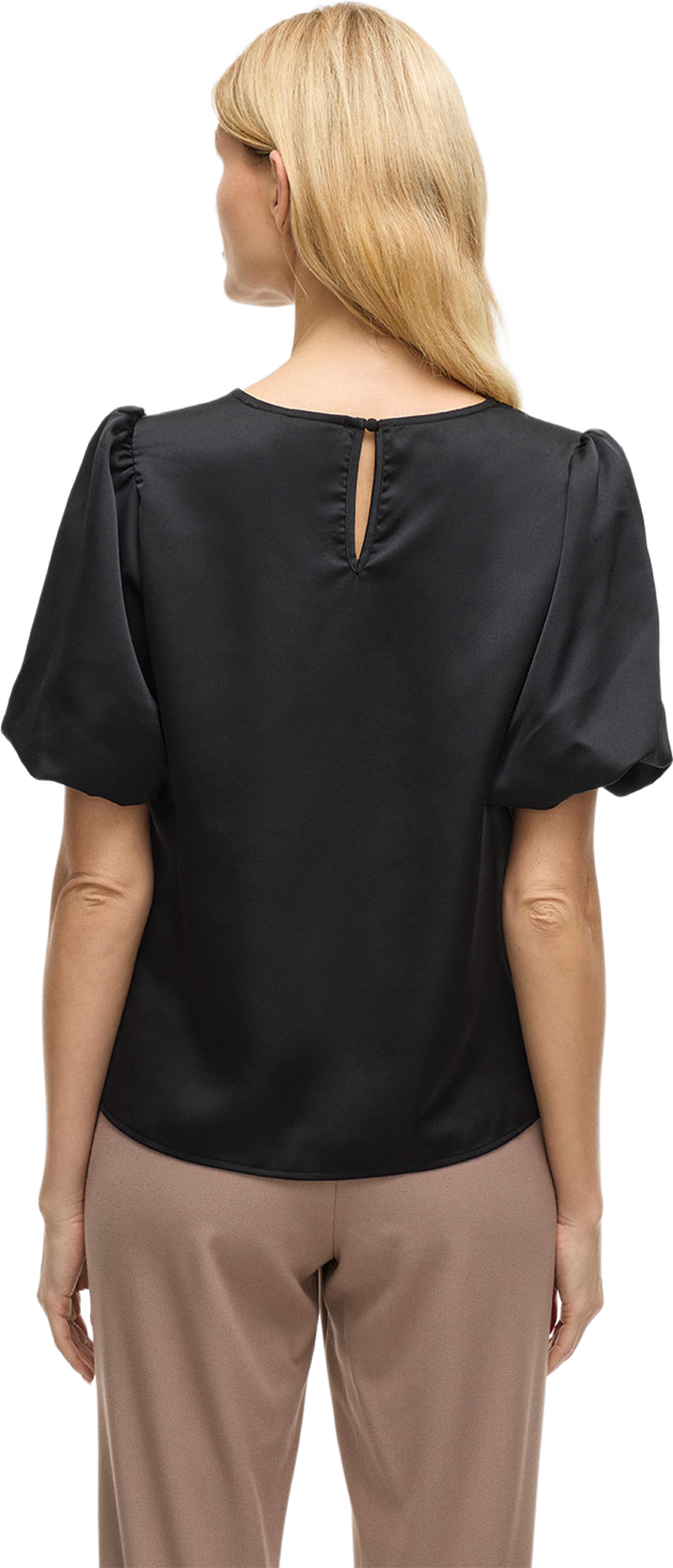 Viellette Satin Puff Topp, från Vila, i färgen Black. Klicka för att öppna bilden i stort format