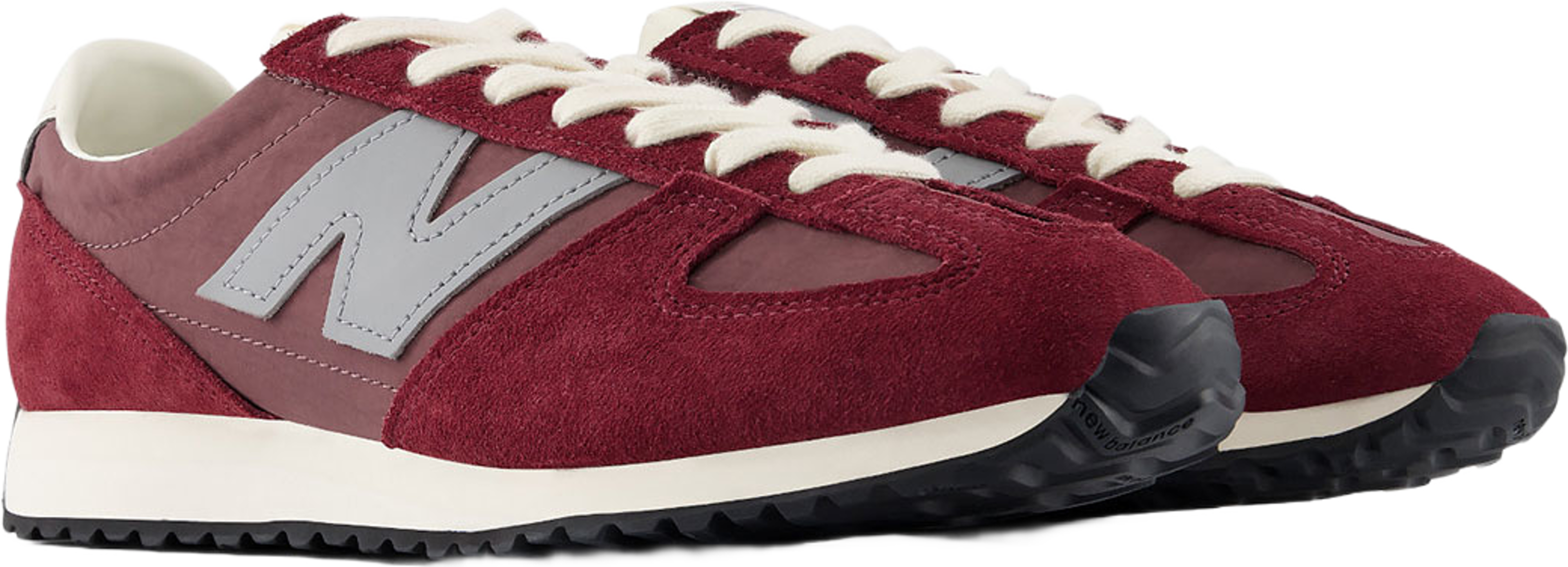 New Balance 471, från New Balance, i färgen Mulled Wine. Klicka för att öppna bilden i stort format