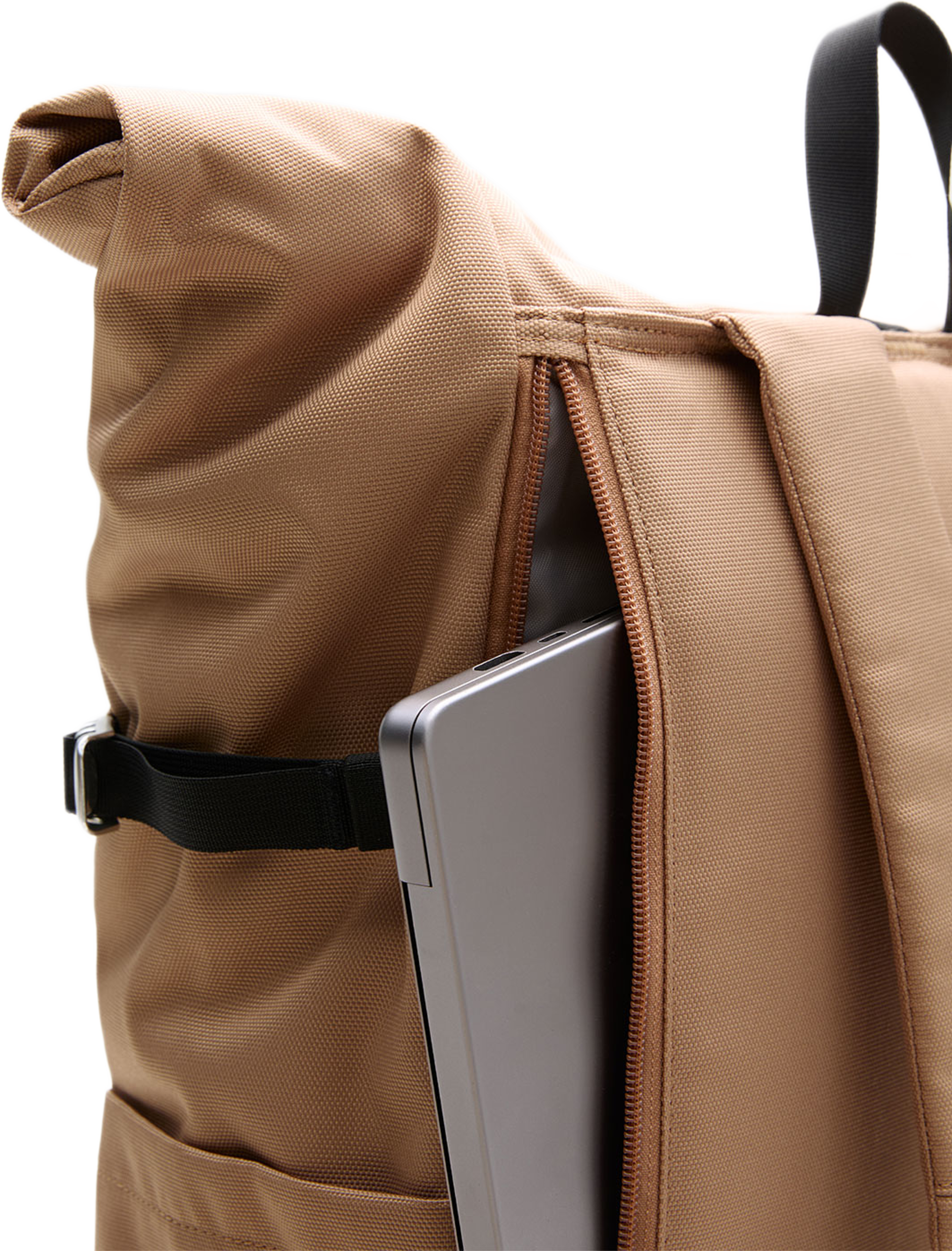 Sandqvist Backpack ICON Rolltop 16", från Sandqvist, i färgen Beige. Klicka för att öppna bilden i stort format