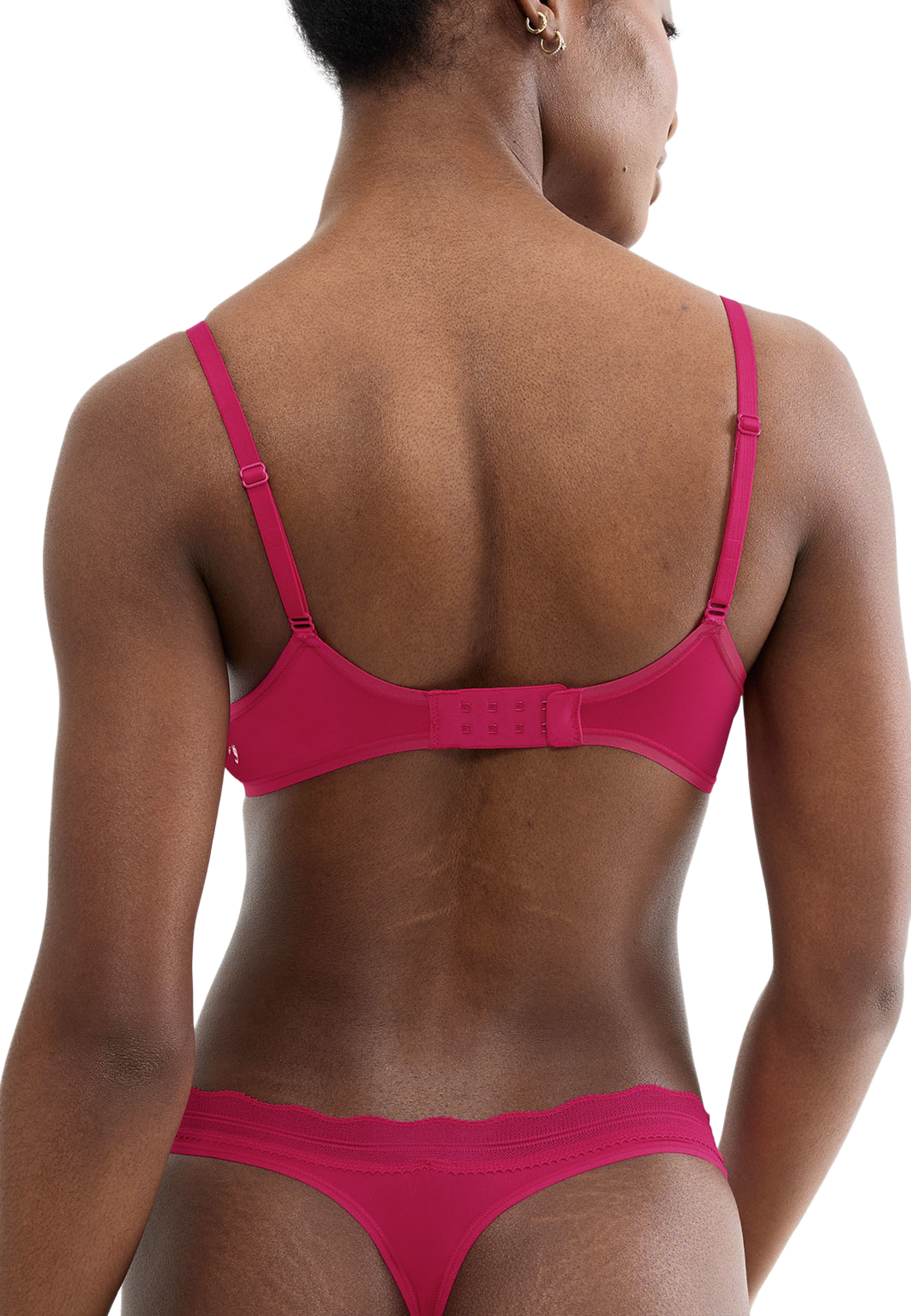 GO Blush PU Bra, från Sloggi, i färgen Berry. Klicka för att öppna bilden i stort format