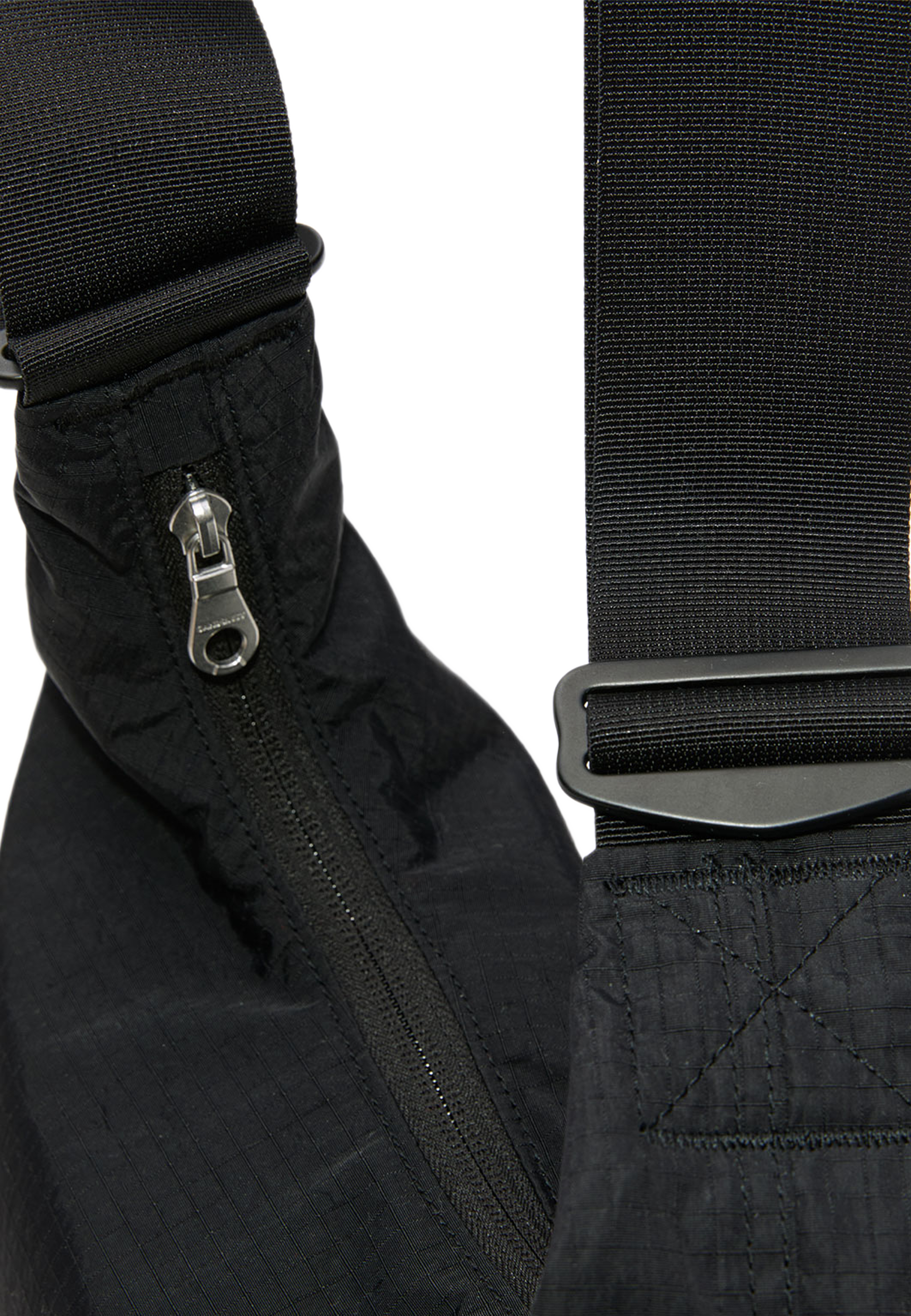 Sandqvist Shoulder Bag GRID Mini, från Sandqvist, i färgen Black. Klicka för att öppna bilden i stort format