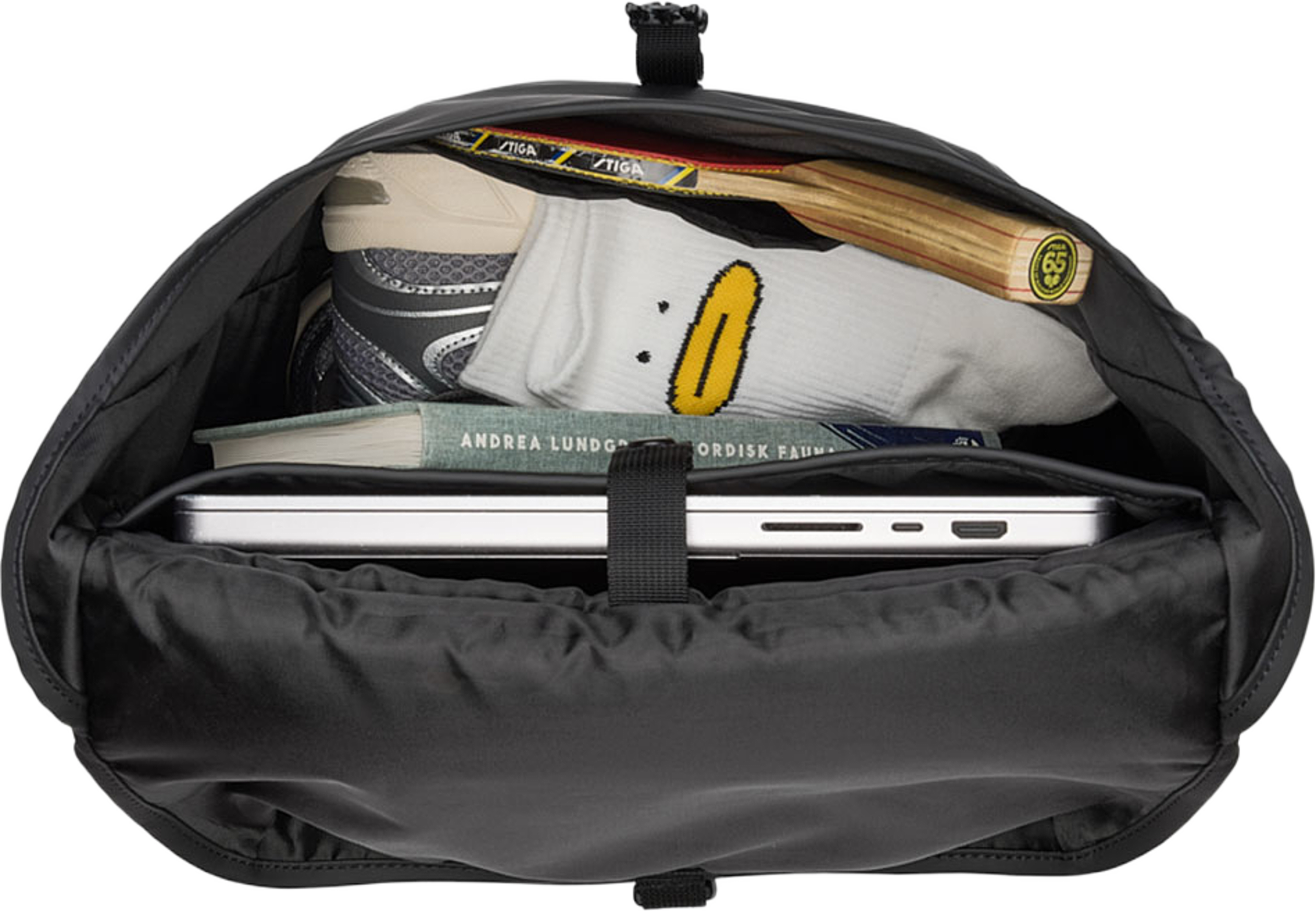 Sandqvist Backpack STREAM Lid 14", från Sandqvist, i färgen Black. Klicka för att öppna bilden i stort format
