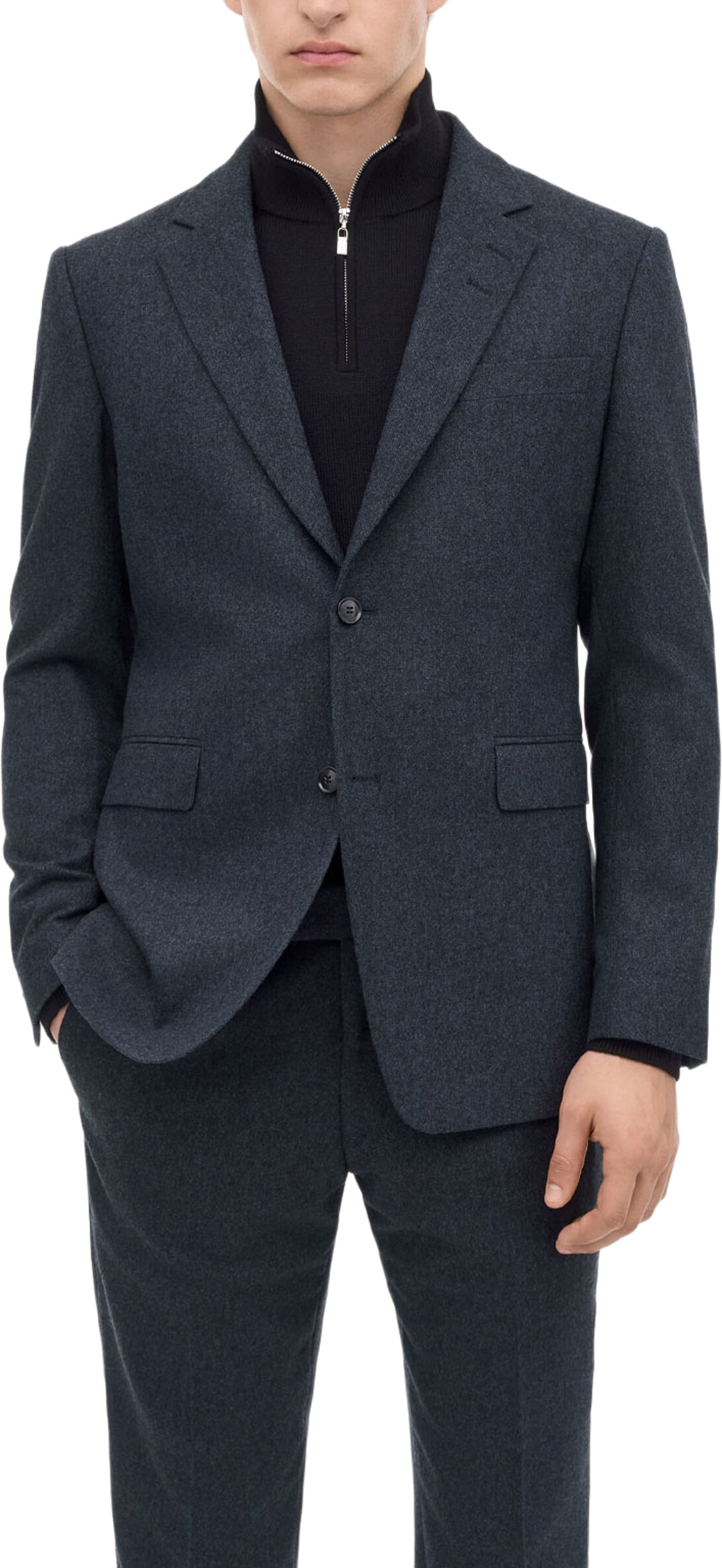 Justin, från Tiger of Sweden, i färgen Midnight Blue. Klicka för att öppna bilden i stort format