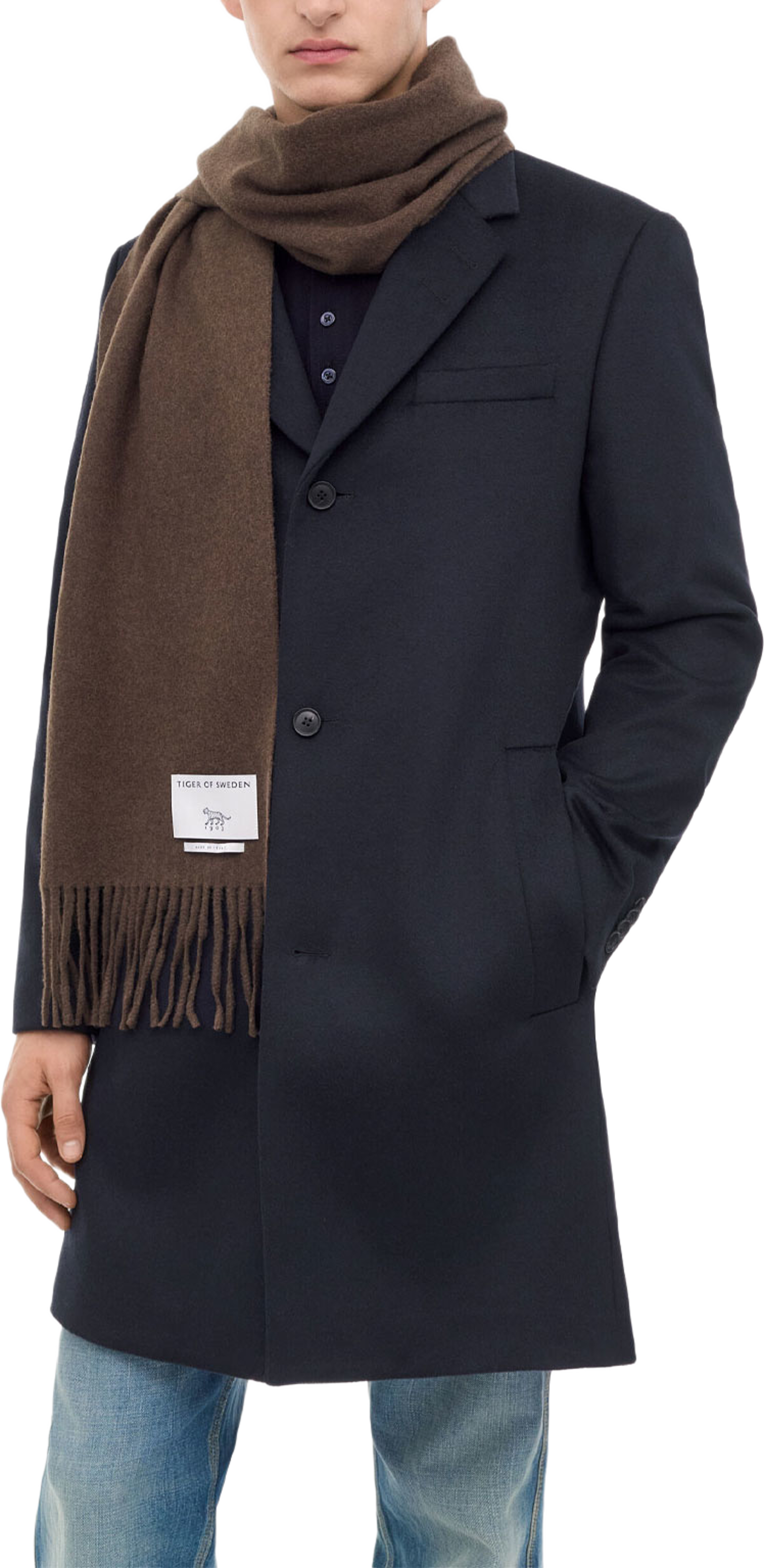 Sylan RWS, från Tiger of Sweden, i färgen Brown Olive. Klicka för att öppna bilden i stort format