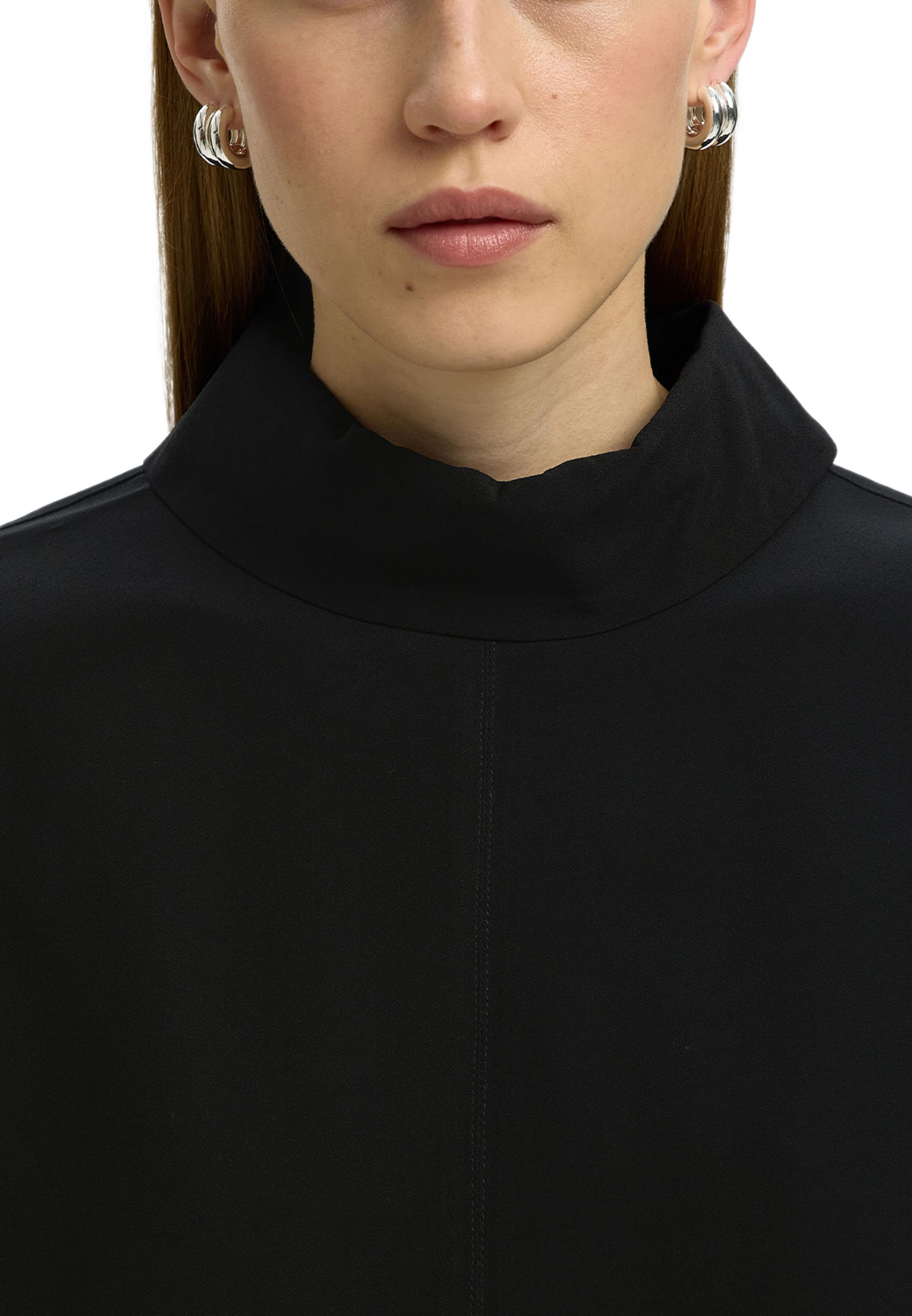 Soler Regular High Neck Top, från Selected, i färgen Black. Klicka för att öppna bilden i stort format