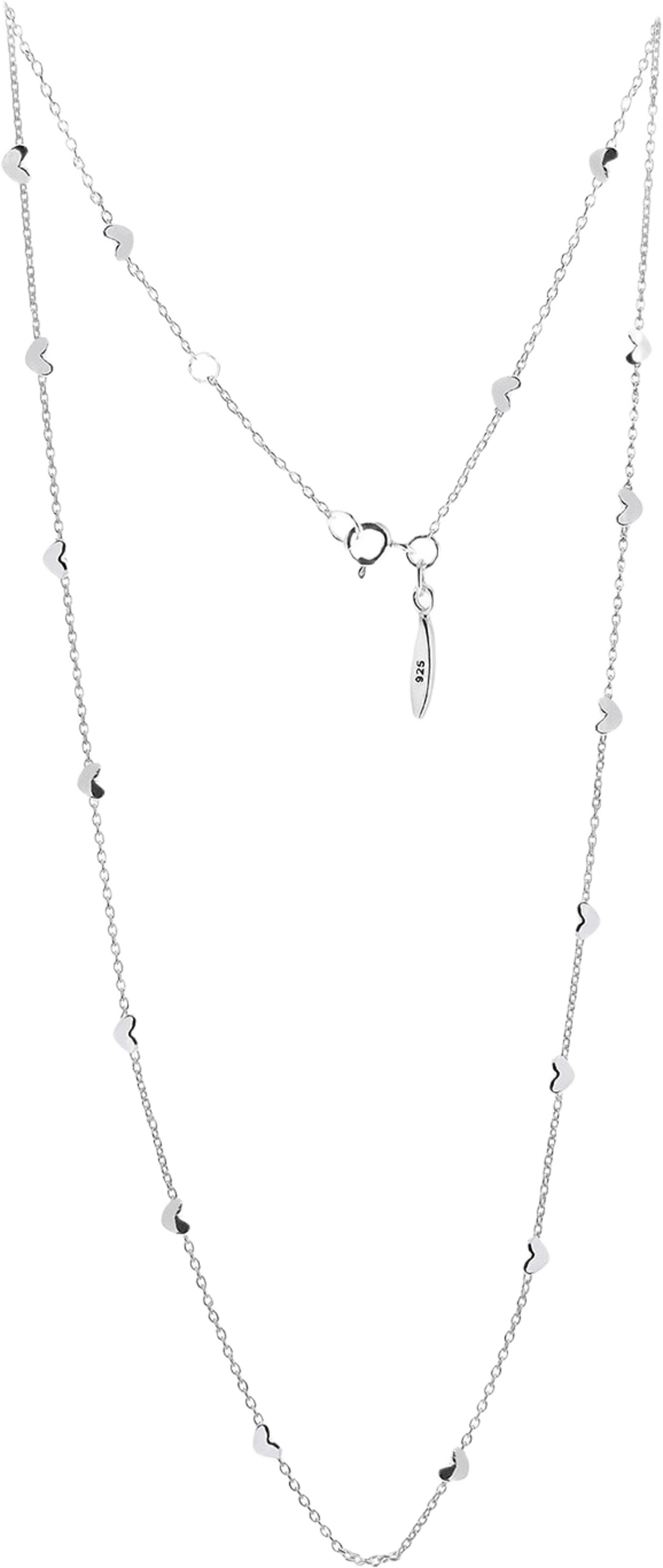 Loving Heart Drop Full Necklace Short, från Drakenberg Sjölin, i färgen Silver. Klicka för att öppna bilden i stort format