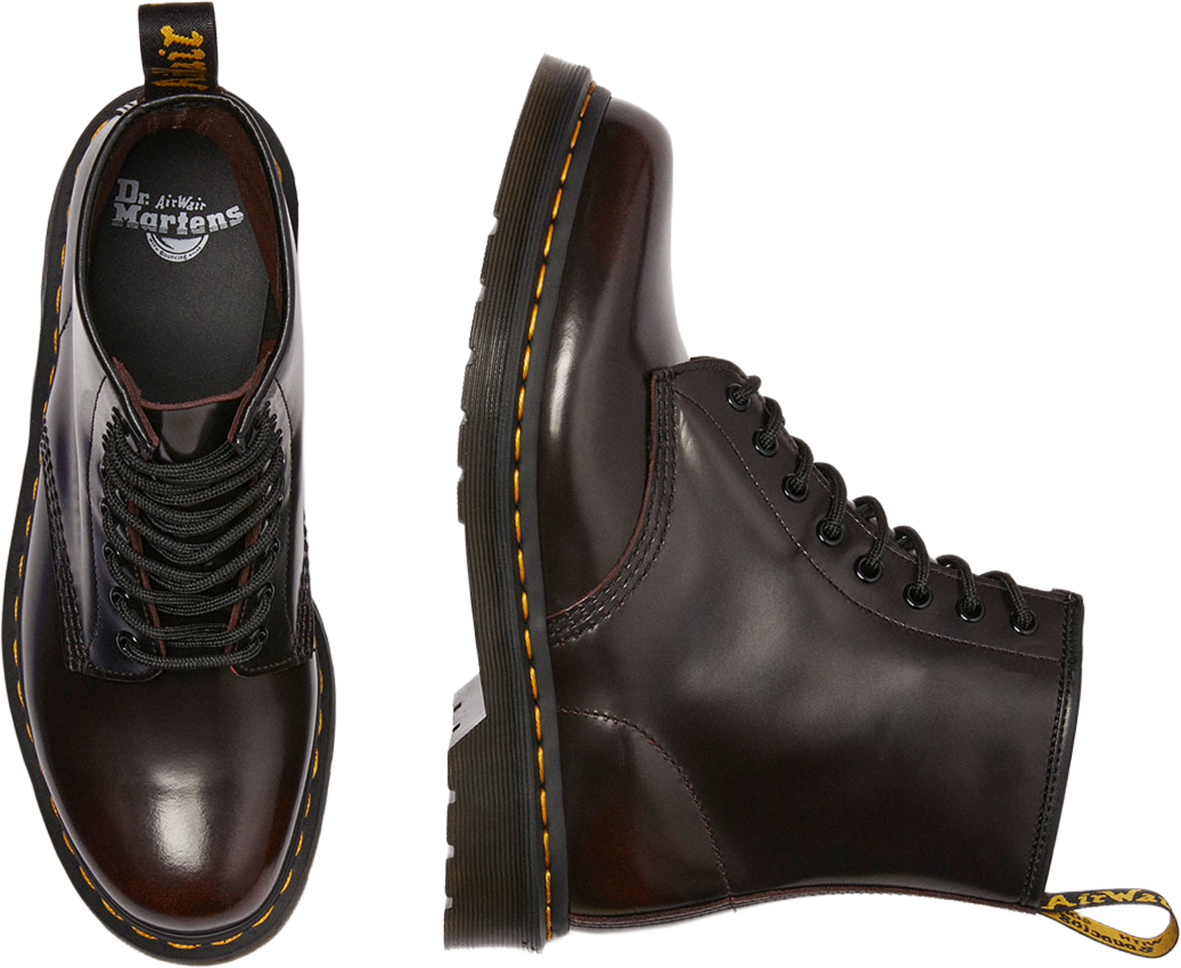 1460 Pascal, från Dr. Martens, i färgen Cherry Red. Klicka för att öppna bilden i stort format