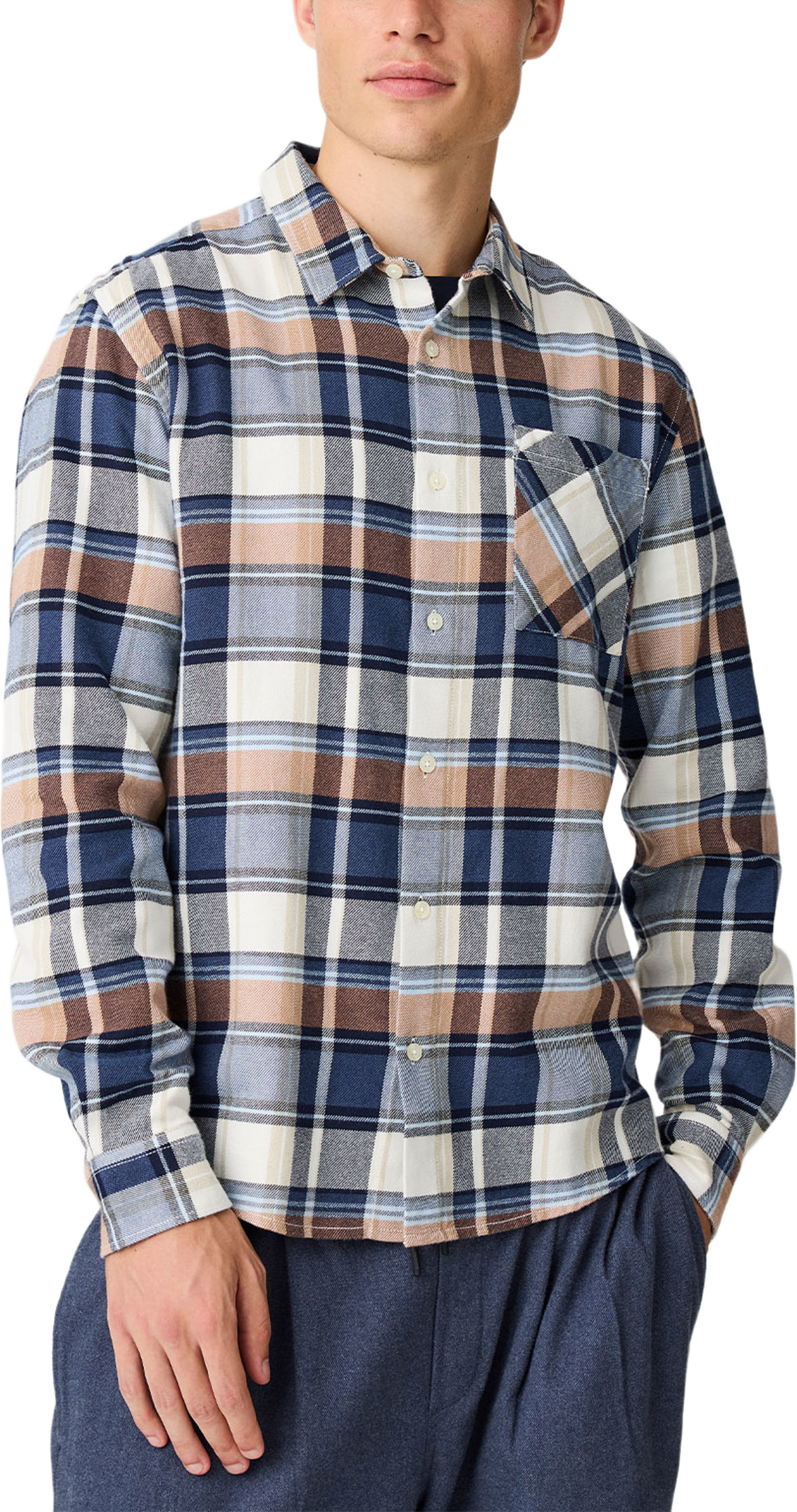 Light Flannel Checkered Costume Fit Shirt, från Knowledge Cotton Apparel, i färgen Navy. Klicka för att öppna bilden i stort format