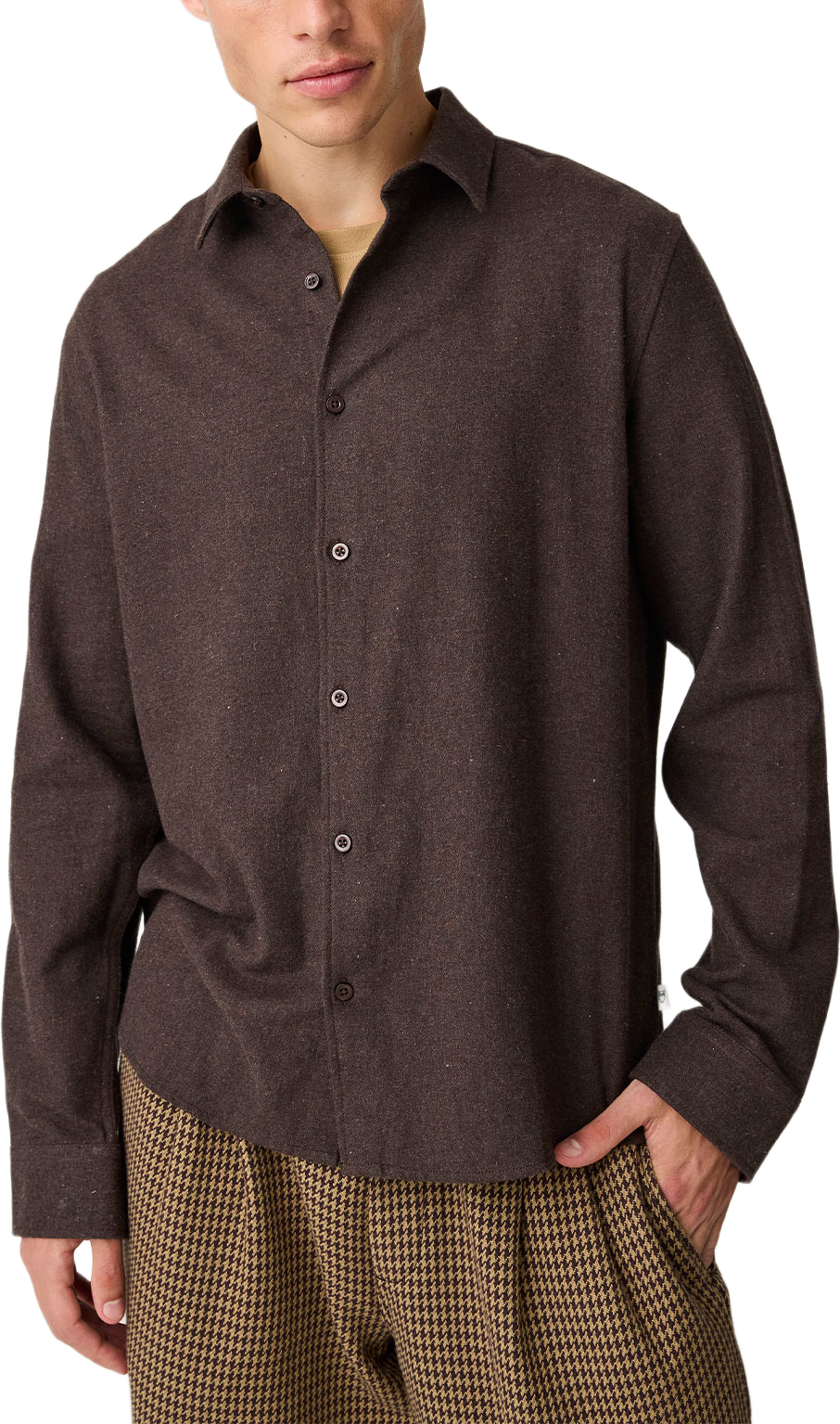 Dune Regular Flannel Shirt, från Knowledge Cotton Apparel, i färgen Chocolate Torte. Klicka för att öppna bilden i stort format