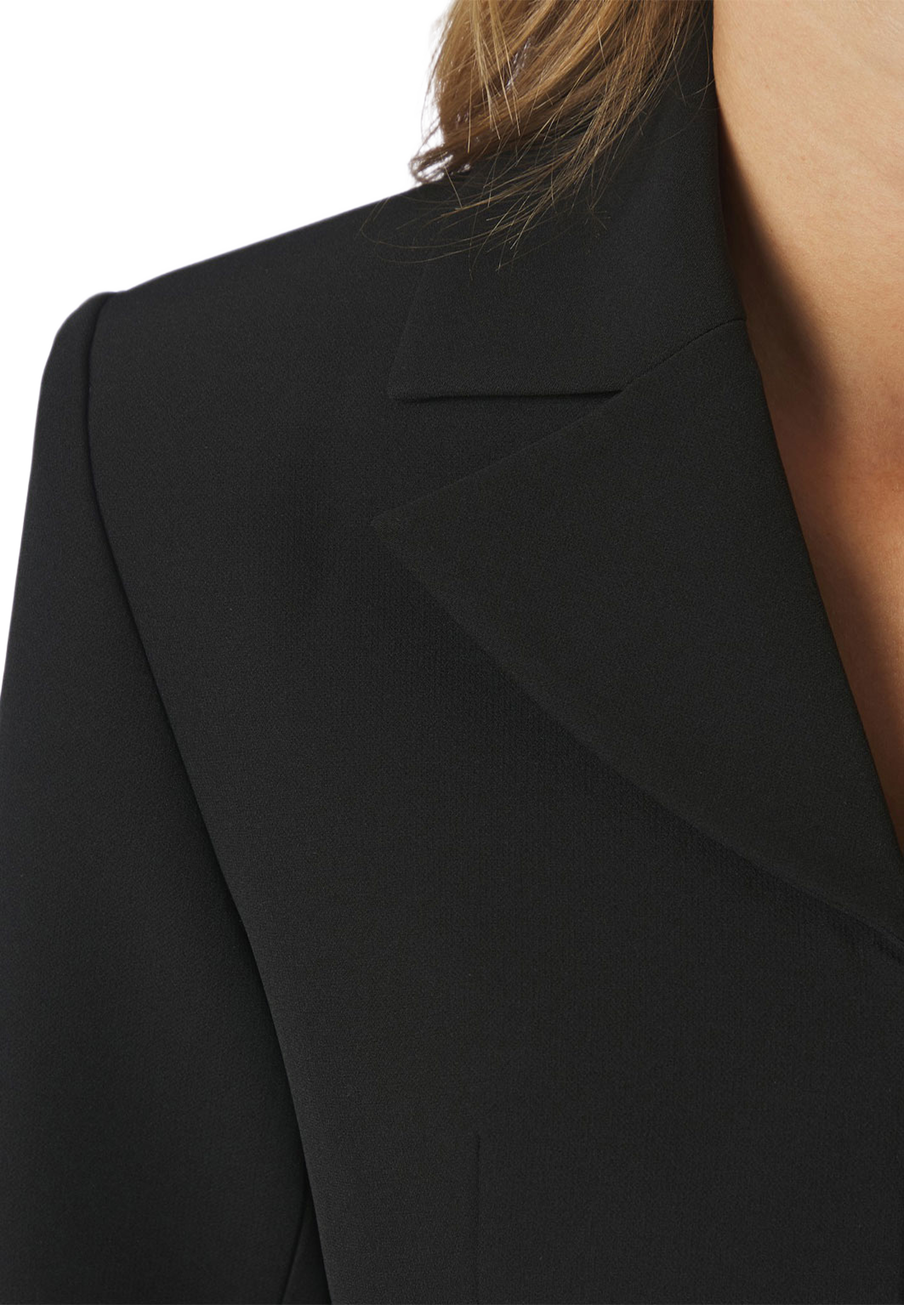 Leanne Suit Blazer, från Neo Noir, i färgen Black Levering. Klicka för att öppna bilden i stort format