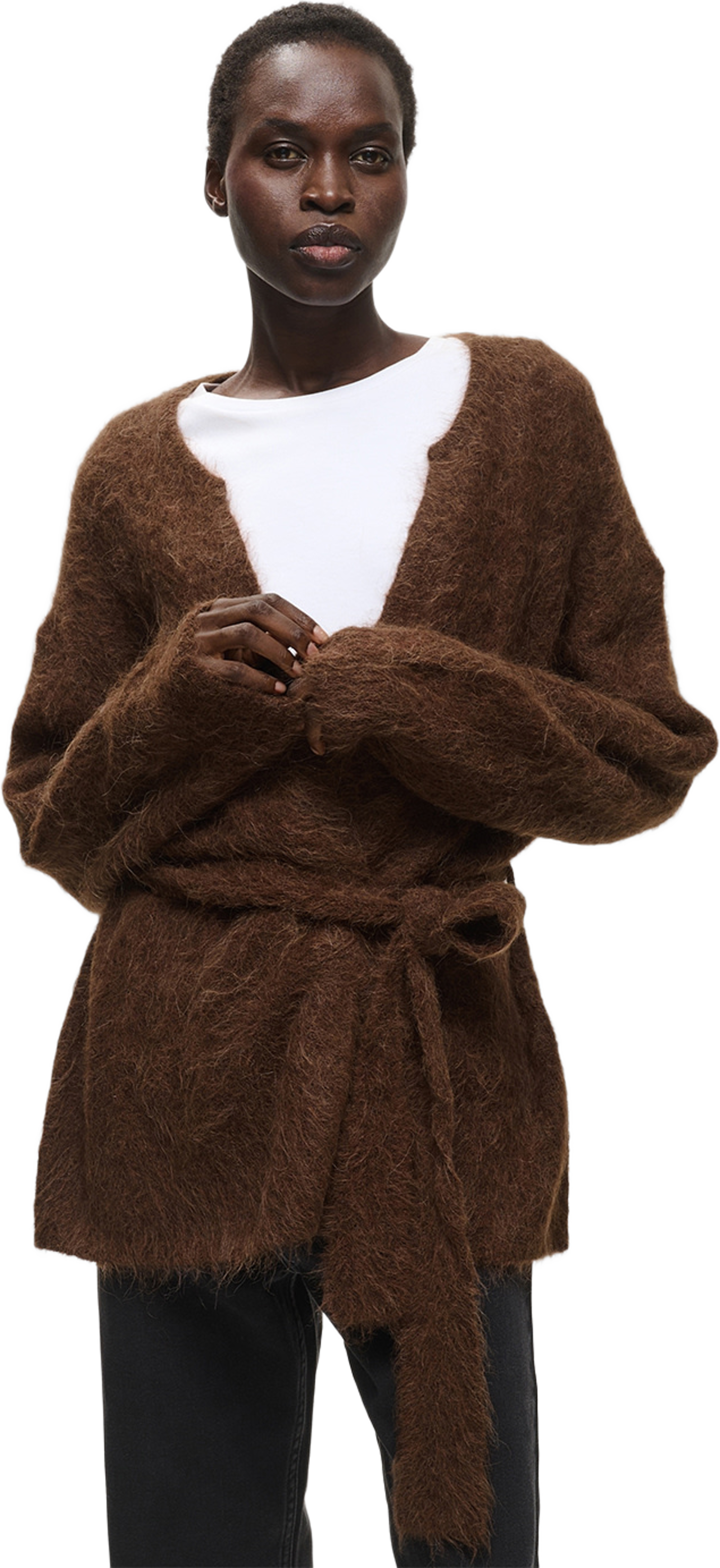 Pelloiw Cardigan, från Inwear, i färgen Chocolate Brown. Klicka för att öppna bilden i stort format